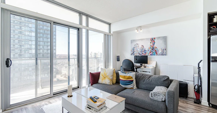810-103 The Queensway Avenue, Toronto, ON, M6S 5B3 - 2