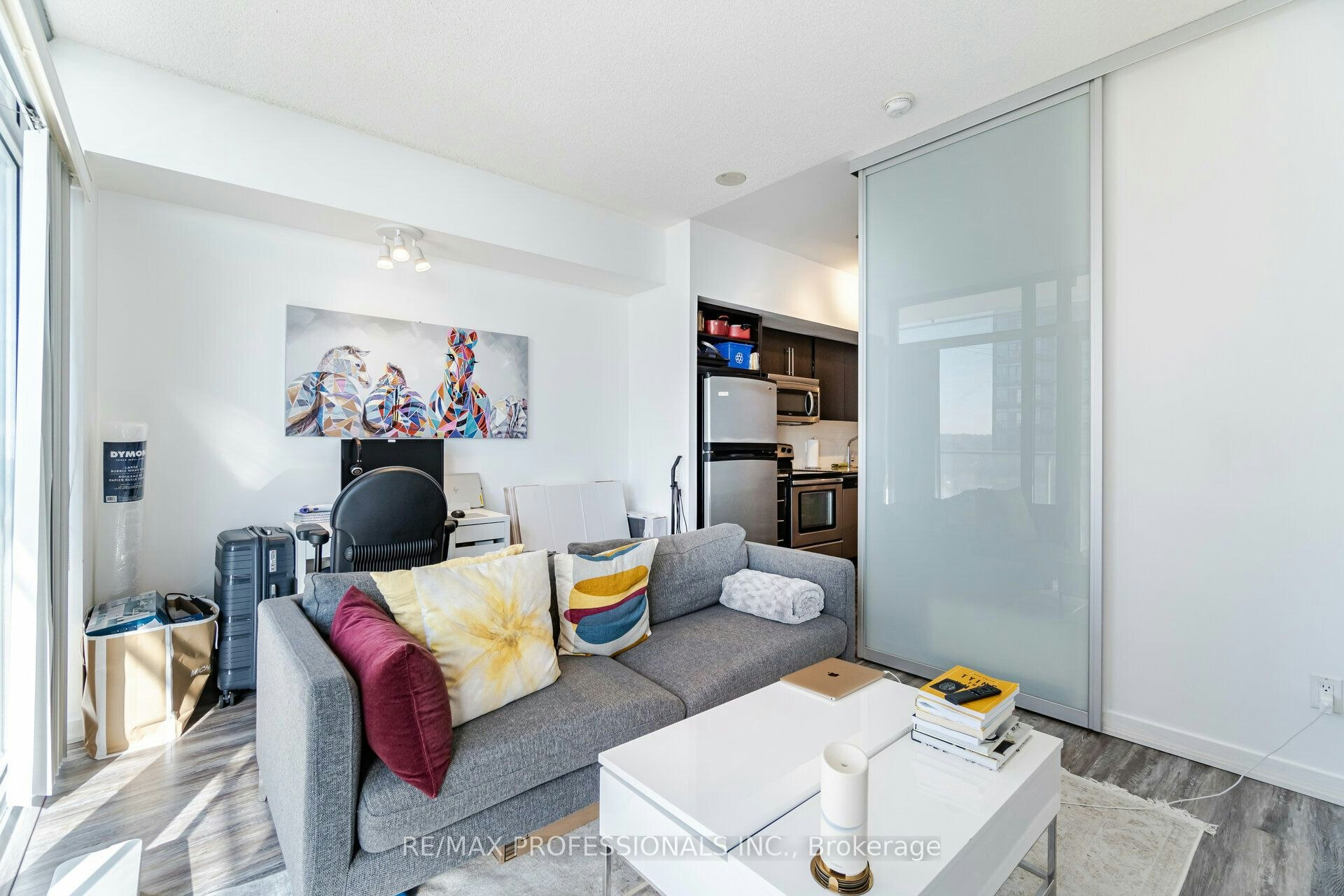 810-103 The Queensway Avenue, Toronto, ON, M6S 5B3 - 4