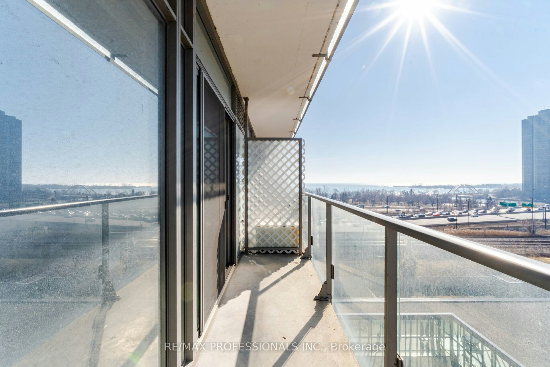 810-103 The Queensway Avenue, Toronto, ON, M6S 5B3 - 14
