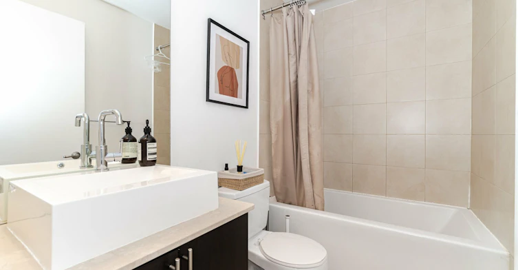810-103 The Queensway Avenue, Toronto, ON, M6S 5B3 - 11