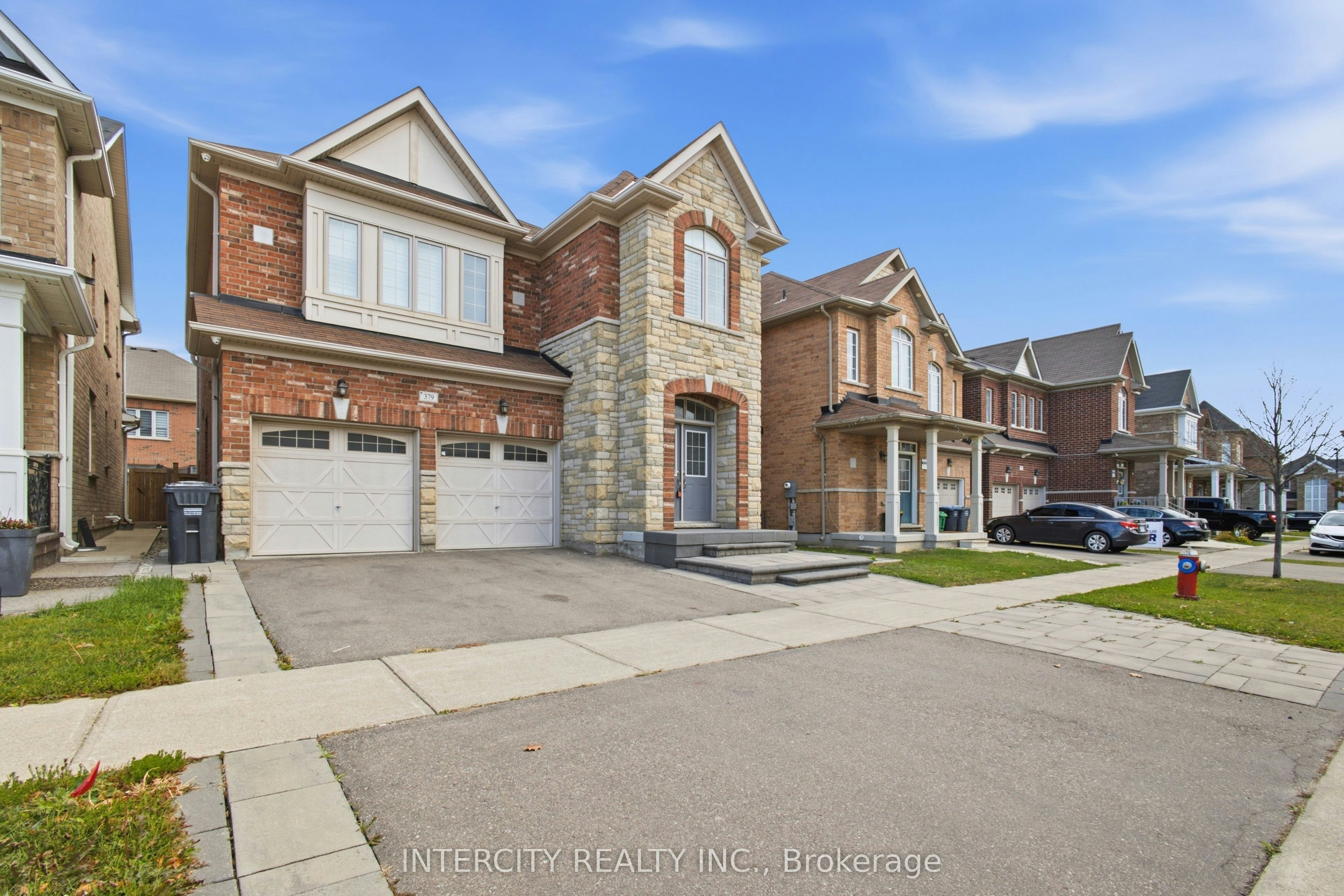 379 Robert Parkinson Drive, Brampton, ON, L7A 0C4 - 2