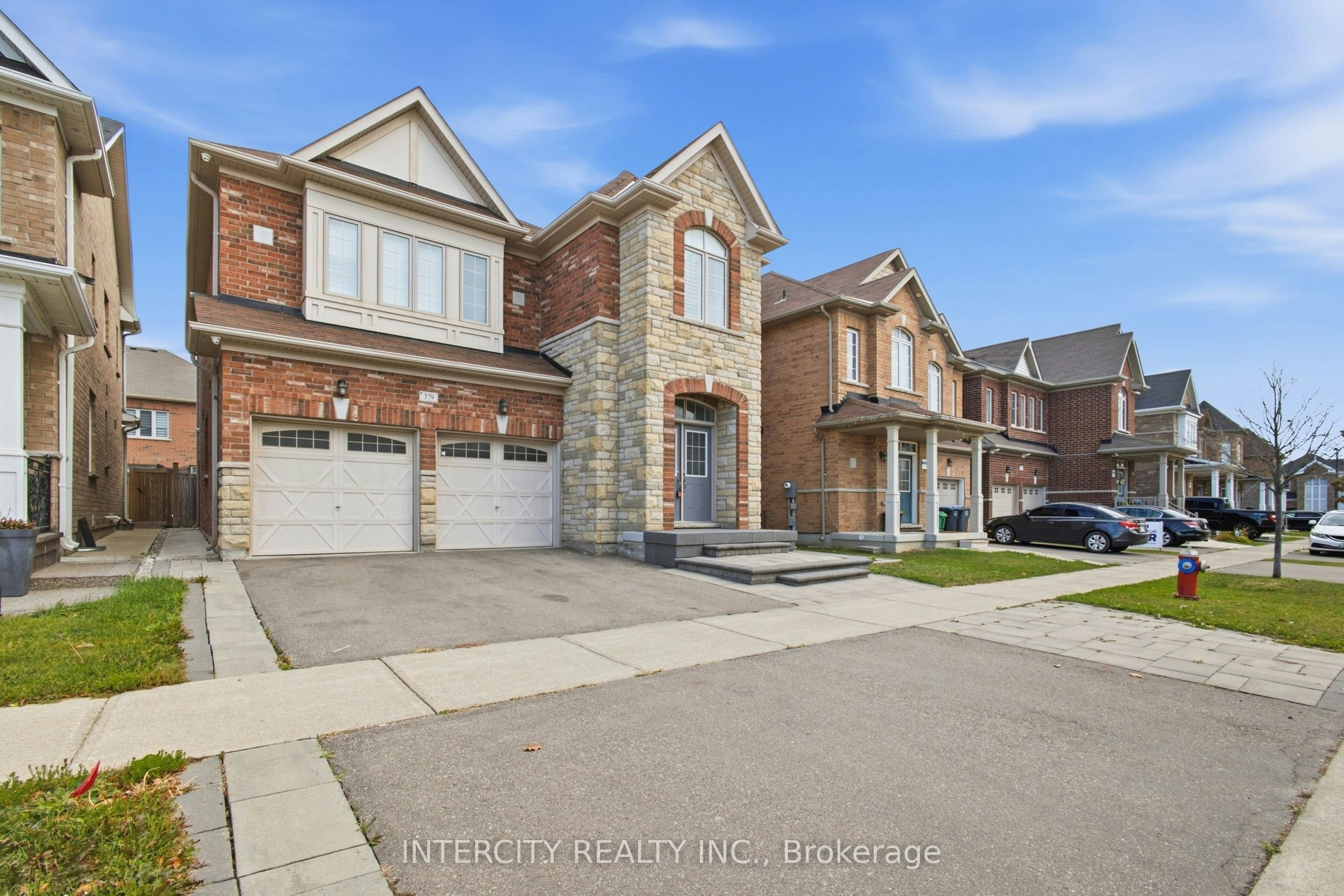 379 Robert Parkinson Drive, Brampton, ON, L7A 0C4