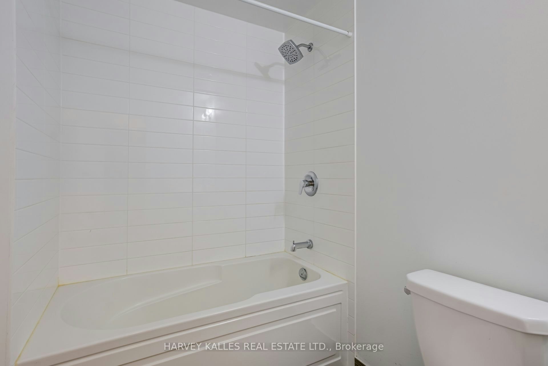 1822-30 Shore Breeze Drive, Toronto, ON, M8V 0J1 - 25