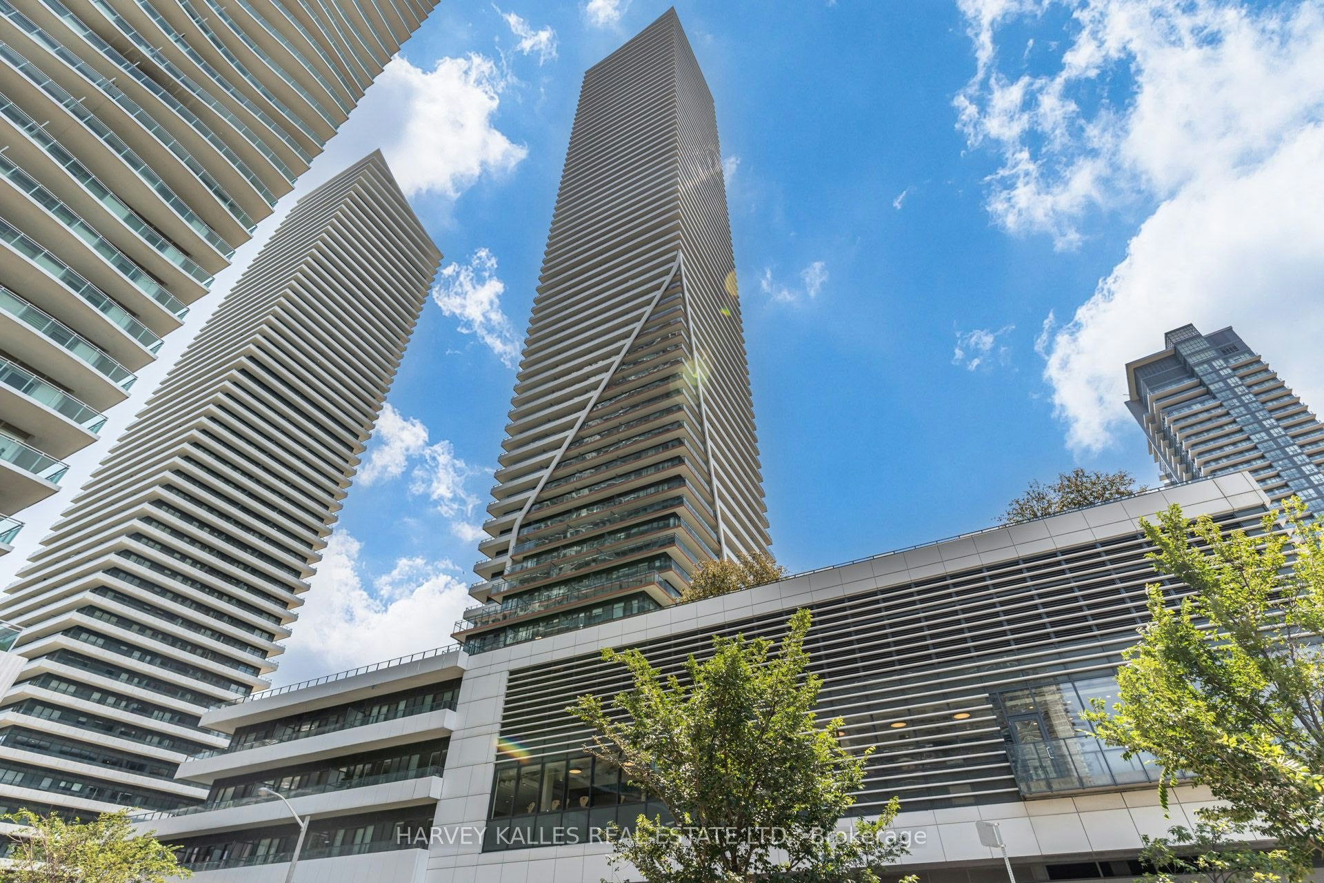 1822-30 Shore Breeze Drive, Toronto, ON, M8V 0J1 - 3