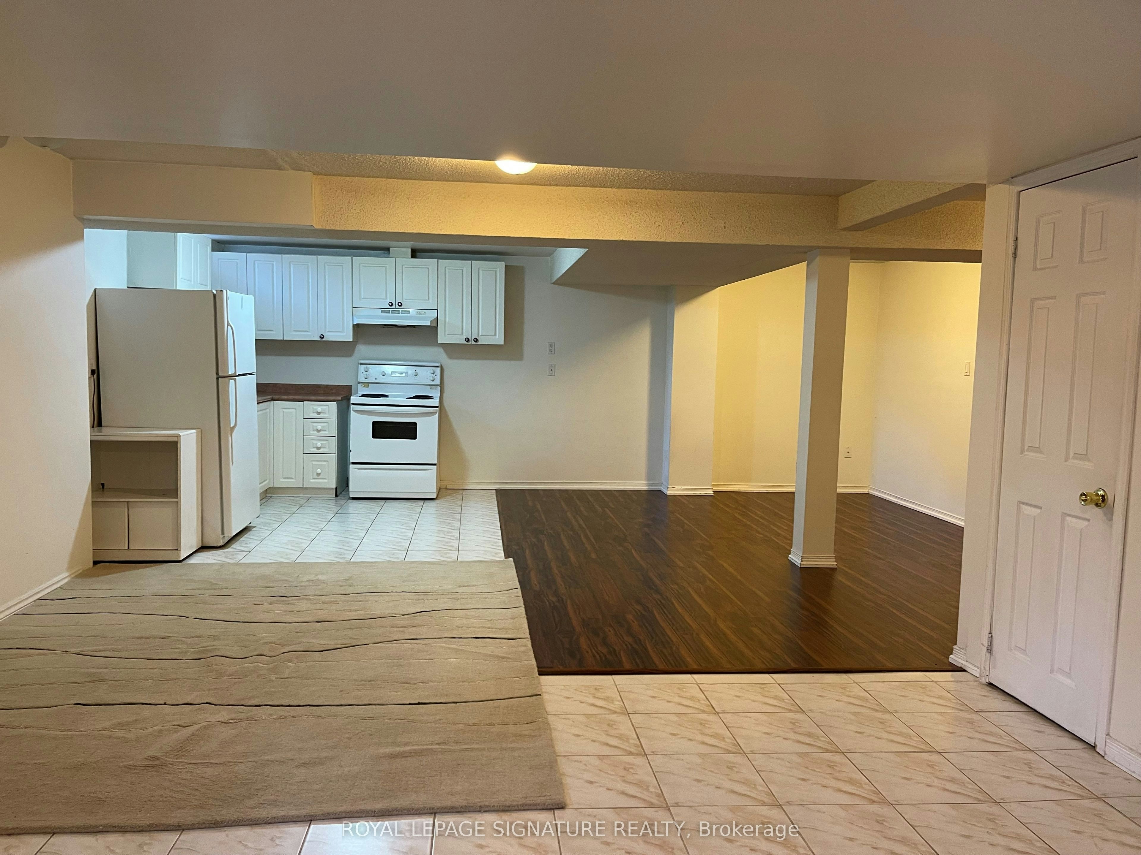 803 Sombrero Way, Mississauga, ON, L5W 1S8 - 2