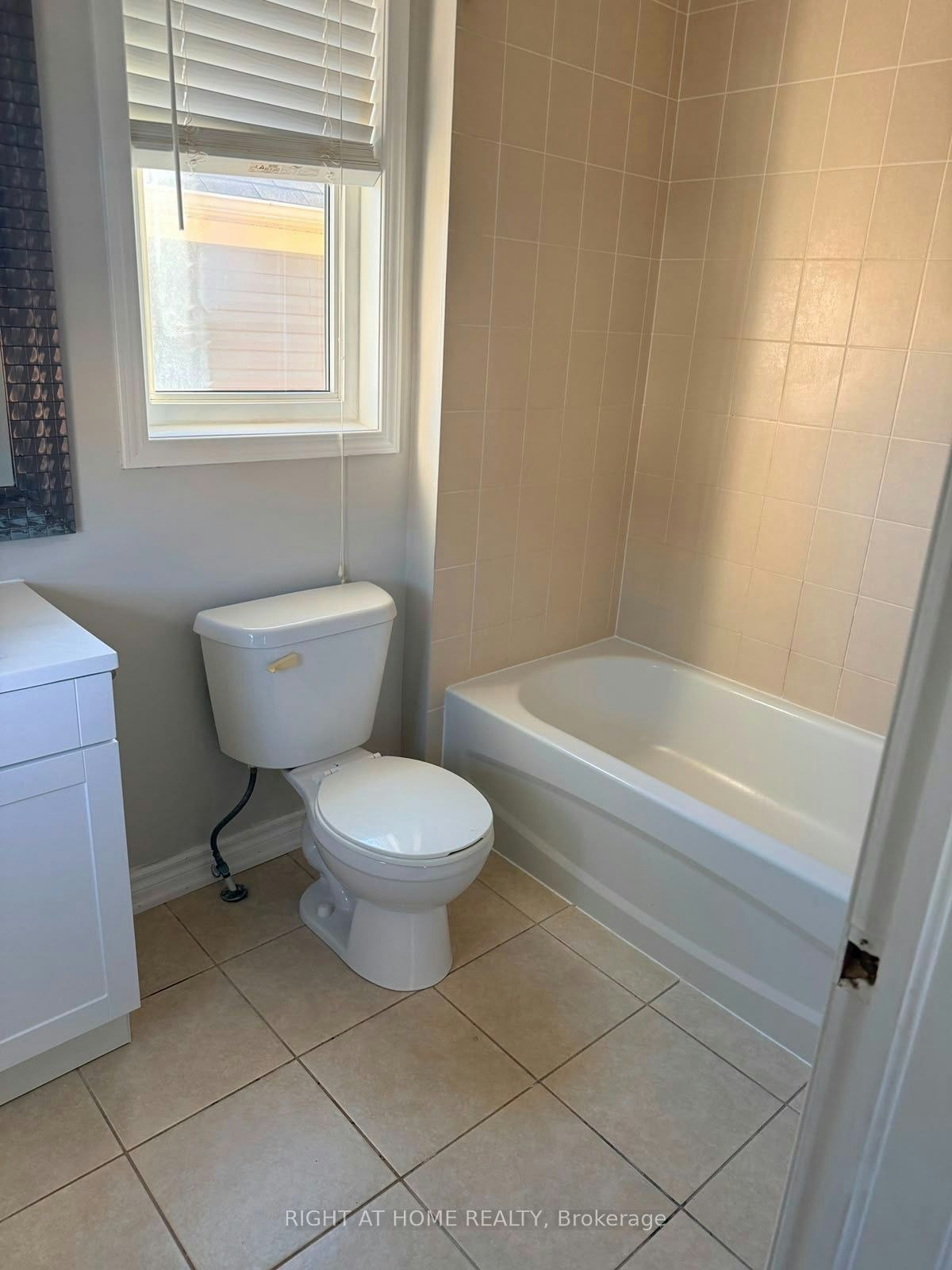 13 Lanternlight Lane, Brampton, ON, L7A 0T3 - 13
