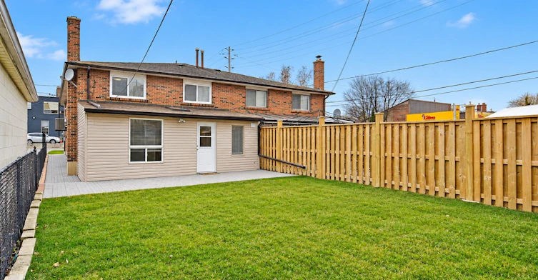 Ground-1 Enid Crescent, Toronto, ON, M6B 1R9 - 22