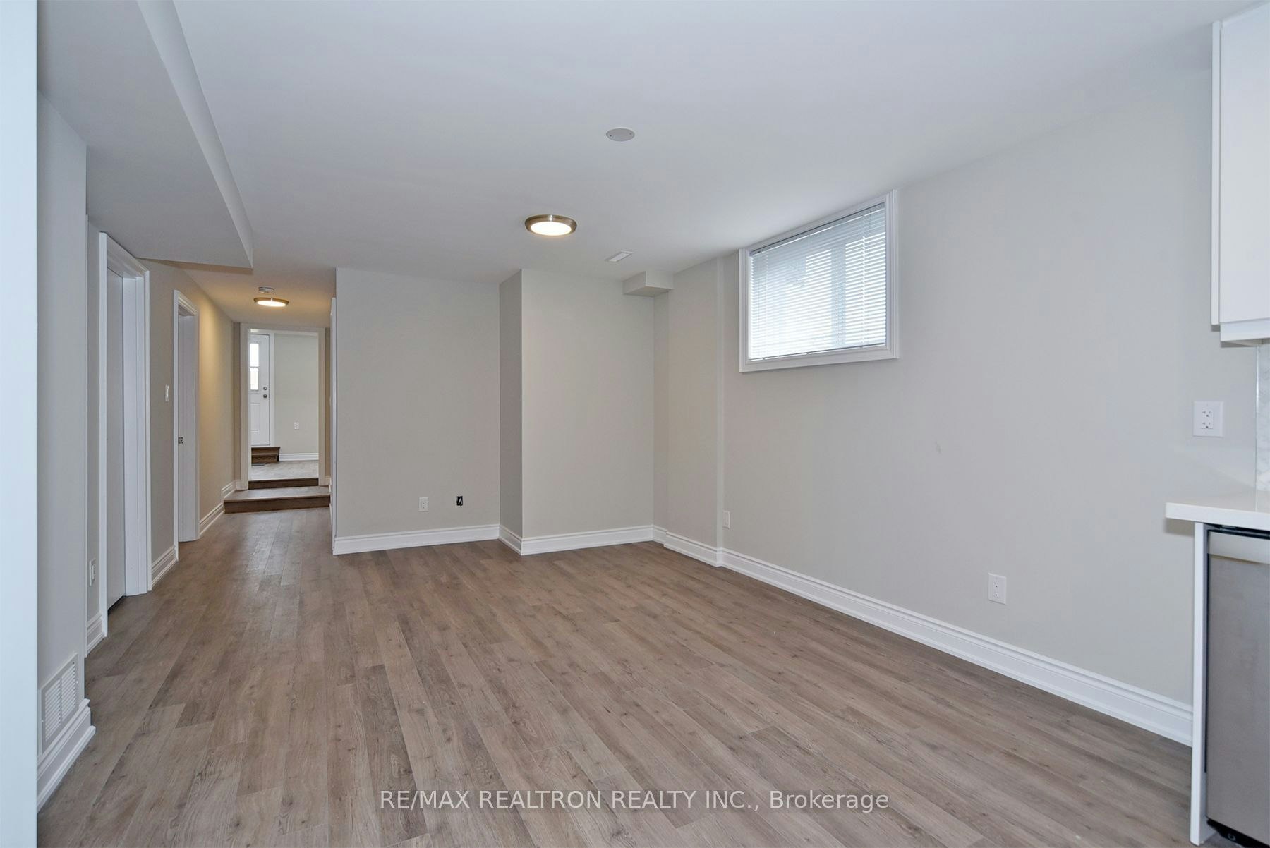 Ground-1 Enid Crescent, Toronto, ON, M6B 1R9 - 10