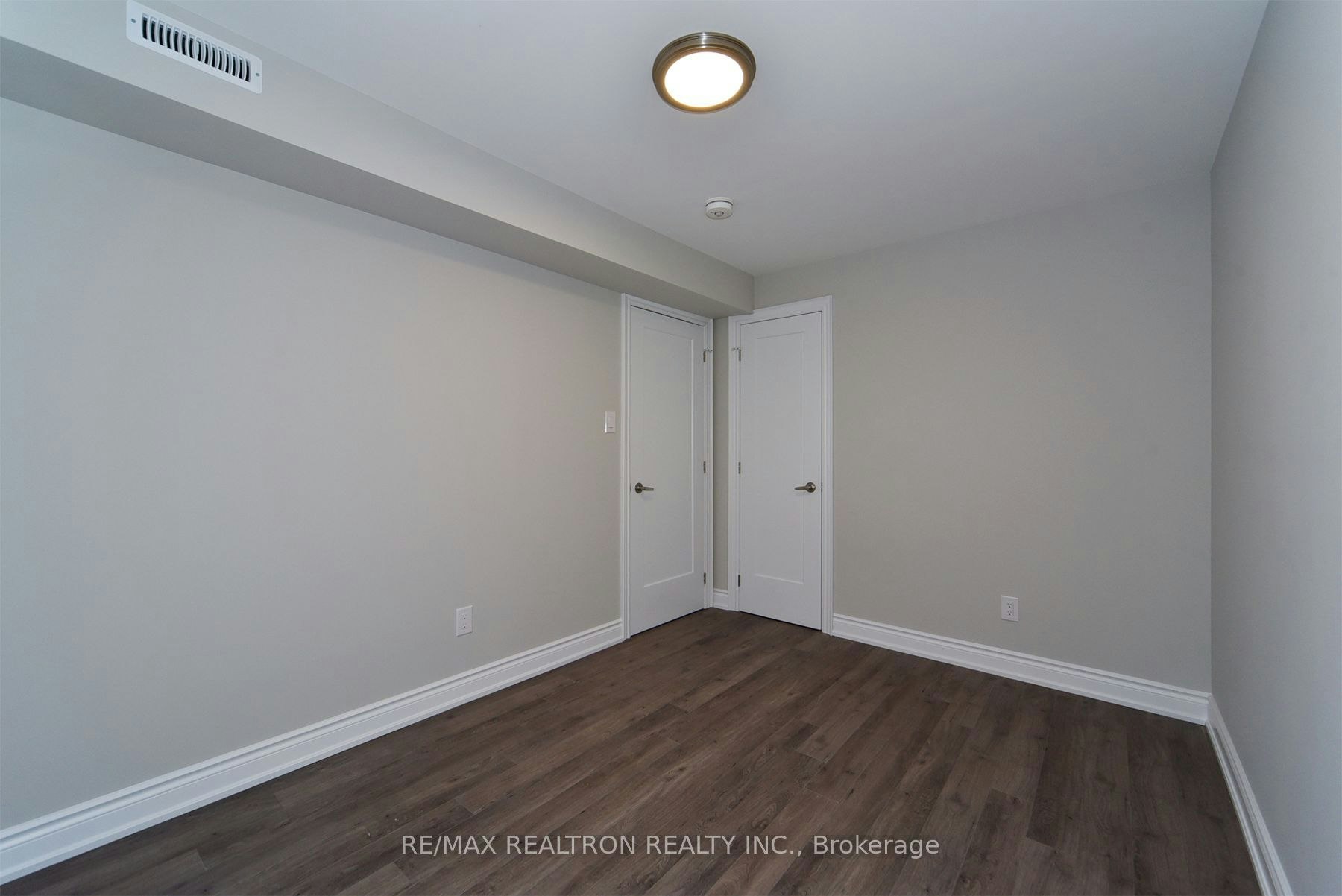 Ground-1 Enid Crescent, Toronto, ON, M6B 1R9 - 17