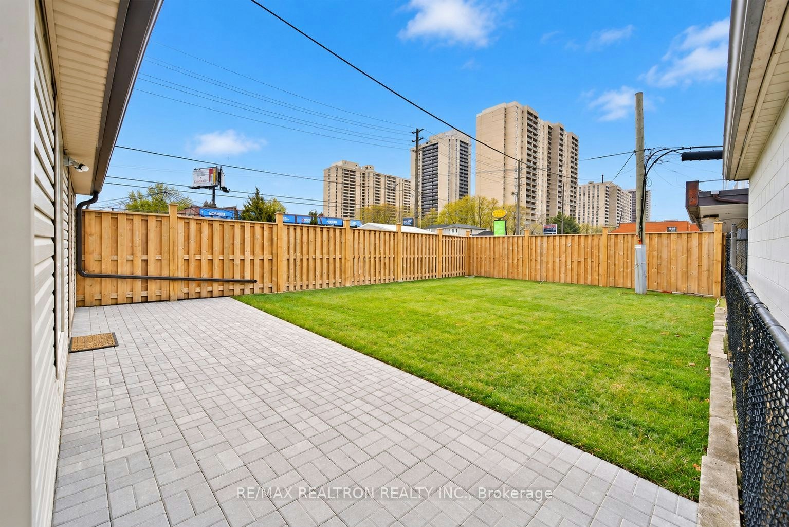 Ground-1 Enid Crescent, Toronto, ON, M6B 1R9 - 21