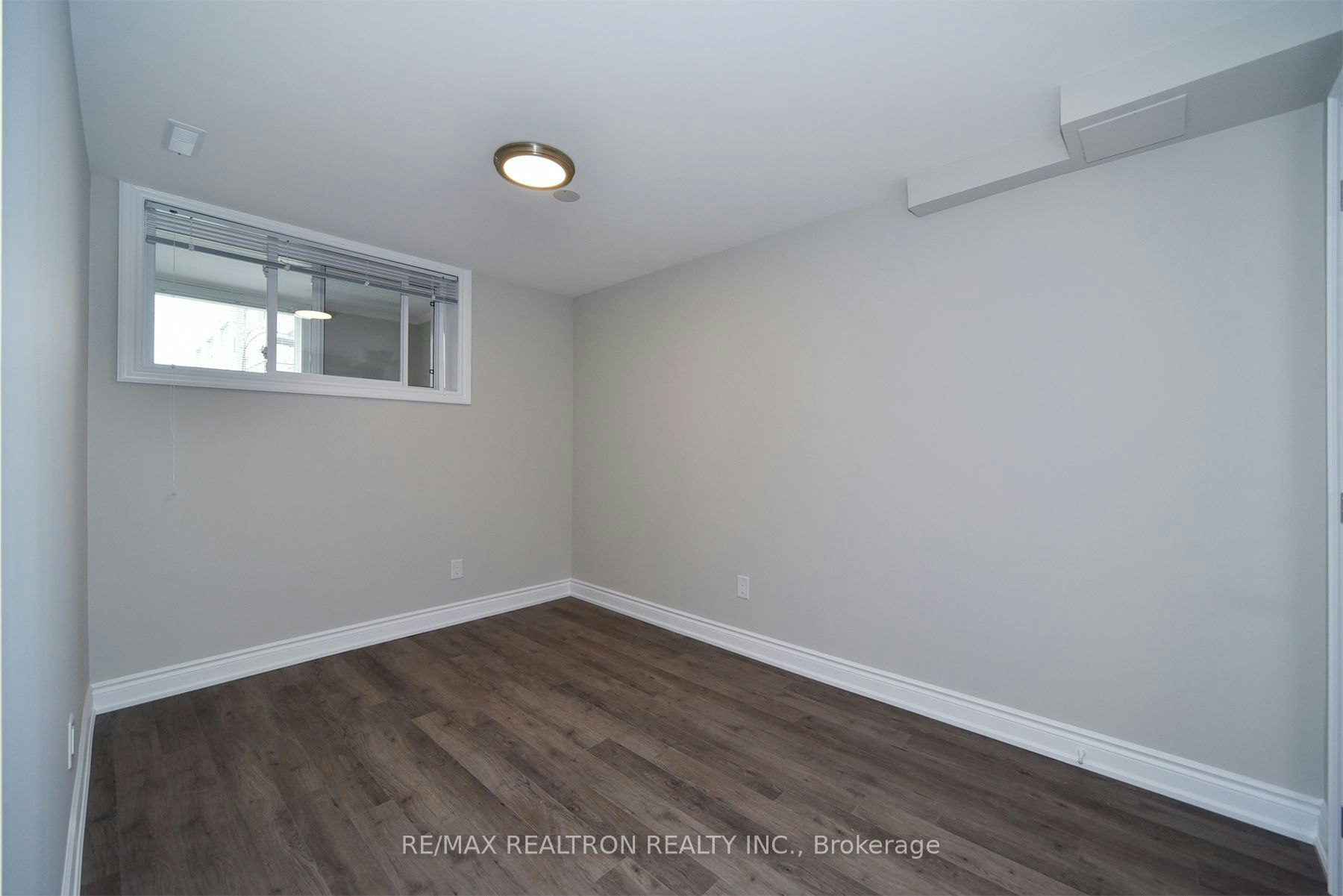 Ground-1 Enid Crescent, Toronto, ON, M6B 1R9 - 14