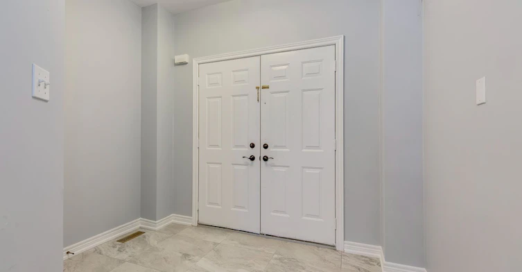 5160 Bird Boulevard, Burlington, ON, L7L 7J4 - 7