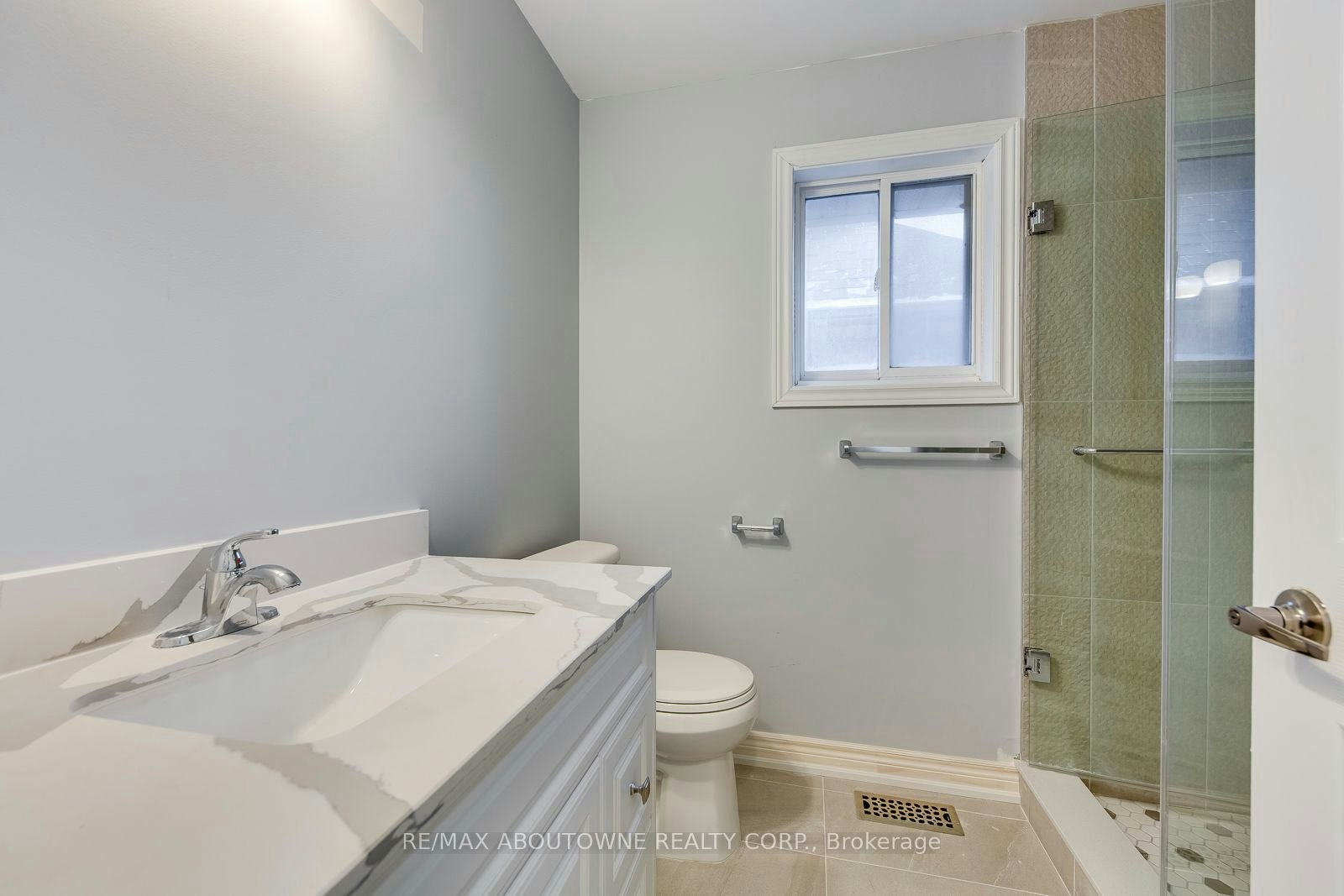 5160 Bird Boulevard, Burlington, ON, L7L 7J4 - 10