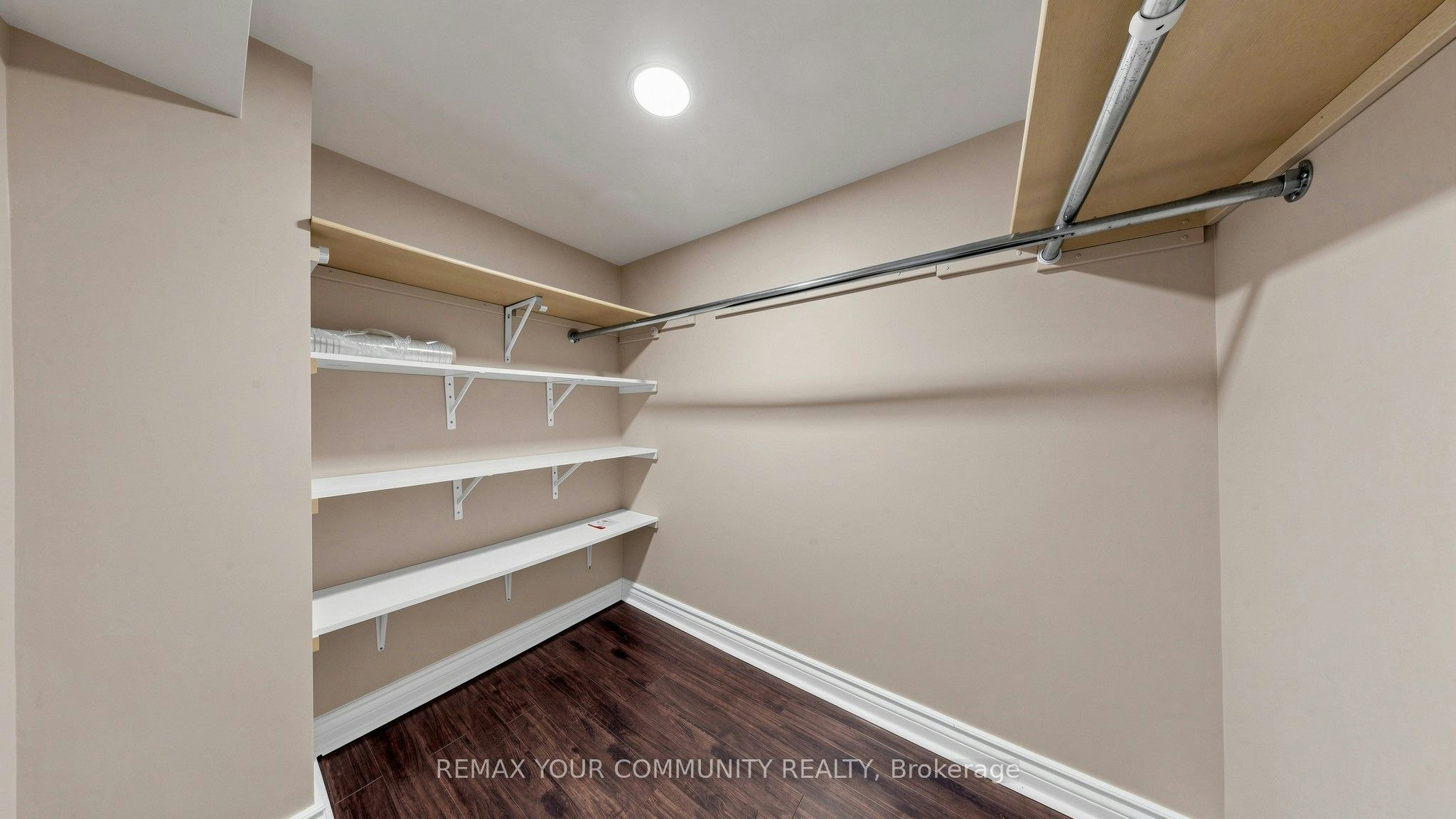13 Tenth Street, Toronto, ON, M8V 3E7 - 34