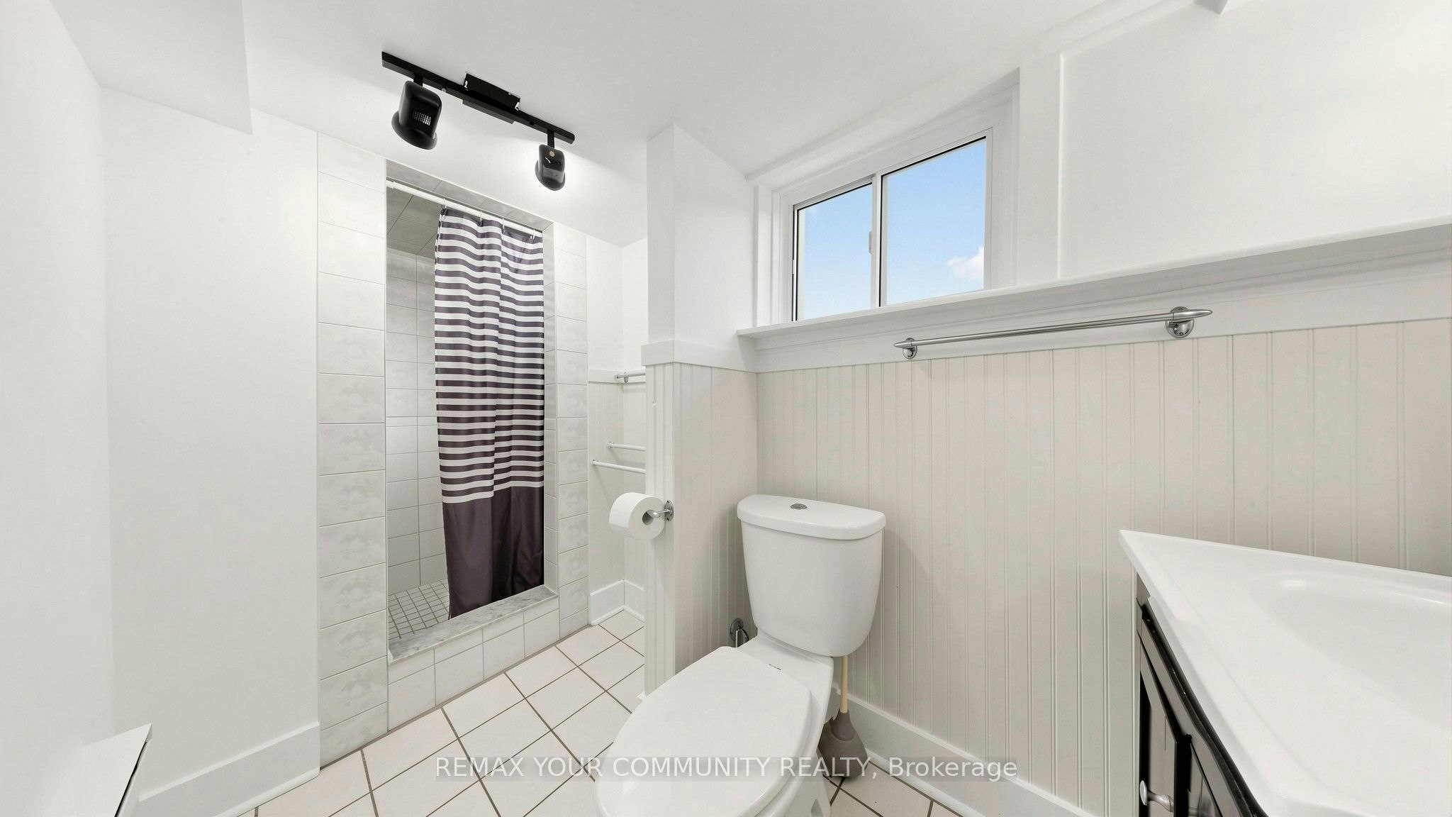 13 Tenth Street, Toronto, ON, M8V 3E7 - 30