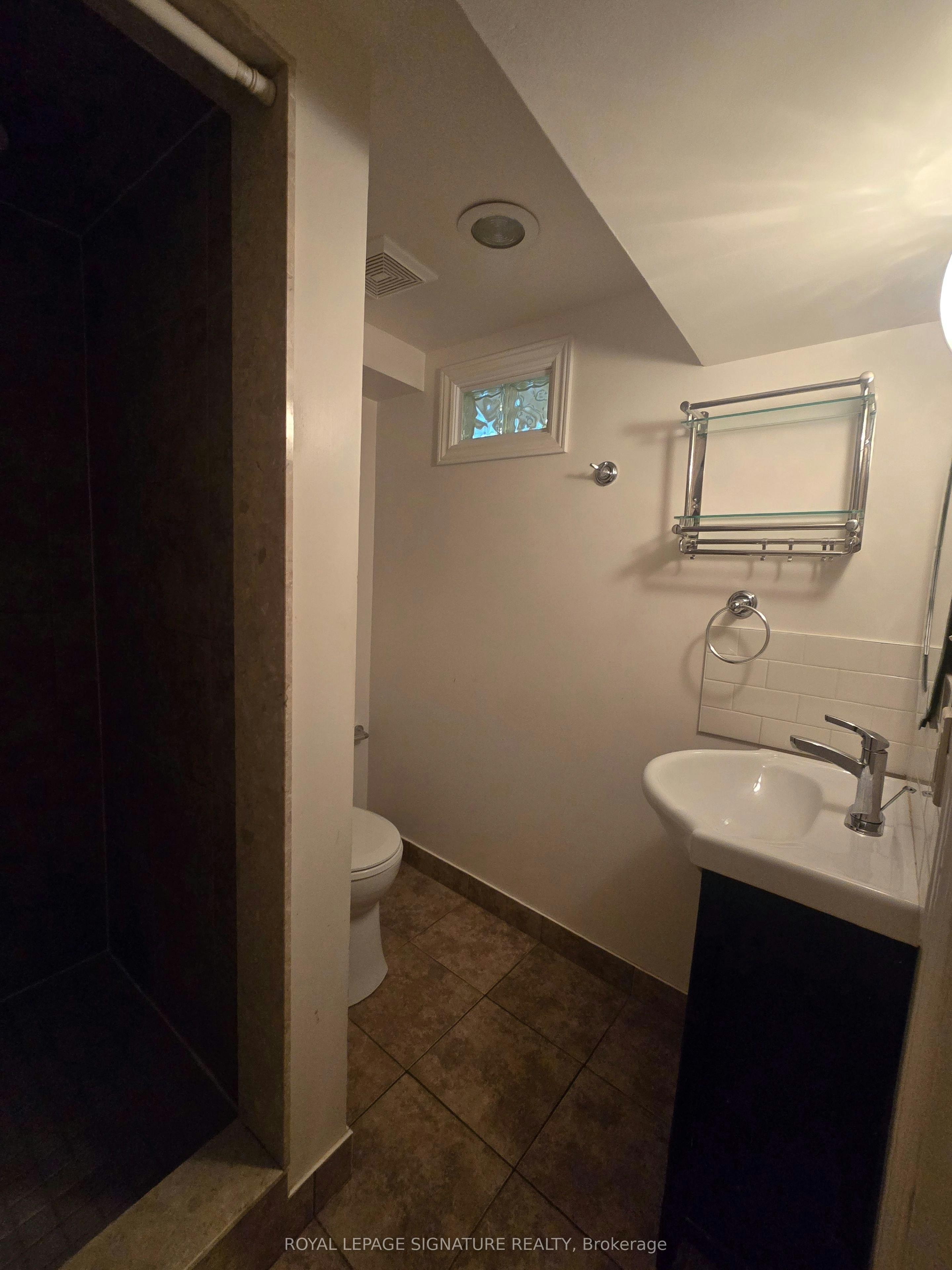 BSMT-285 Fiona Terrace, Mississauga, ON, L5A 3E5 - 14