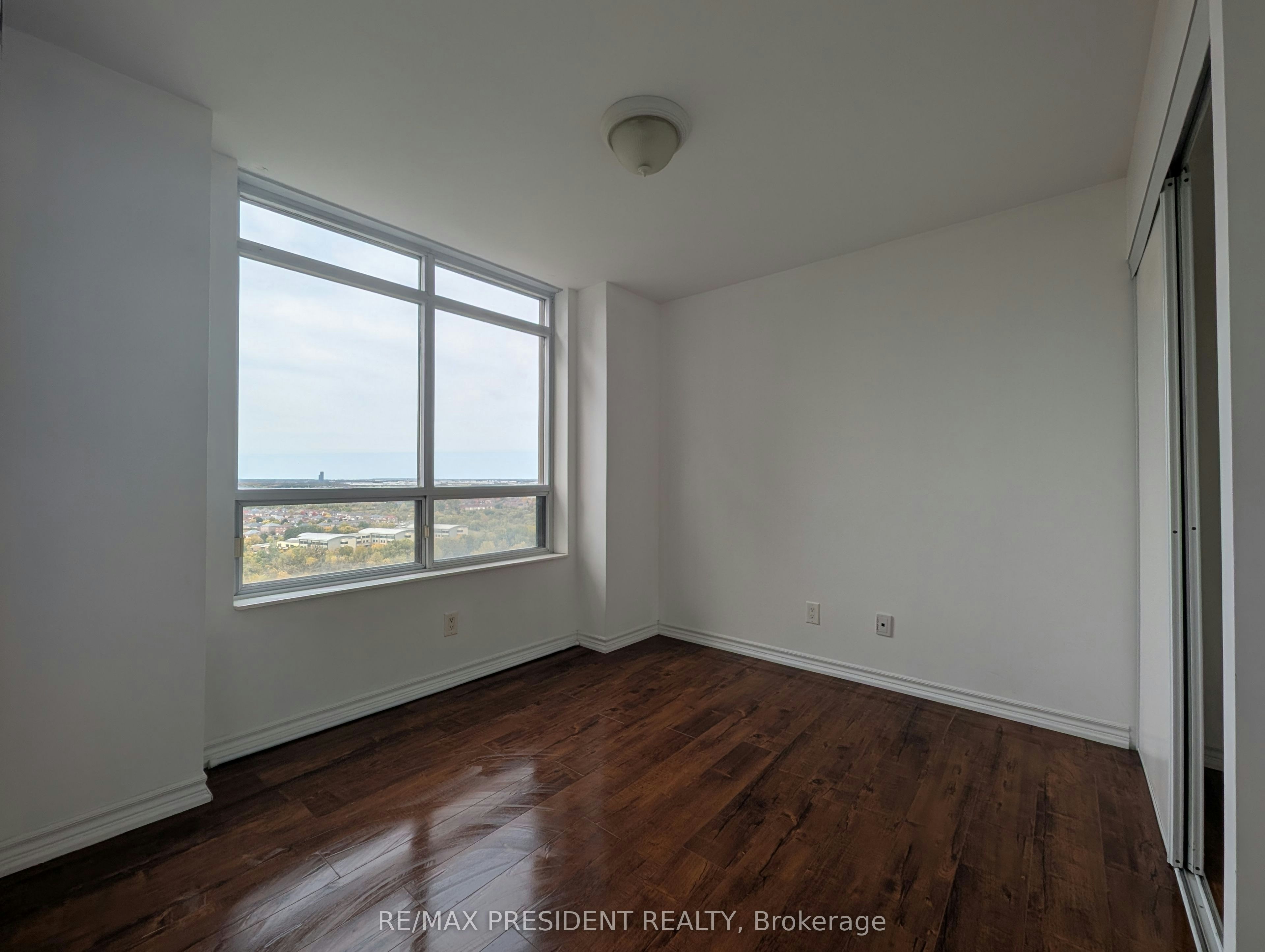 2026-700 Humberwood Boulevard N, Toronto, ON, M9W 7J4 - 8