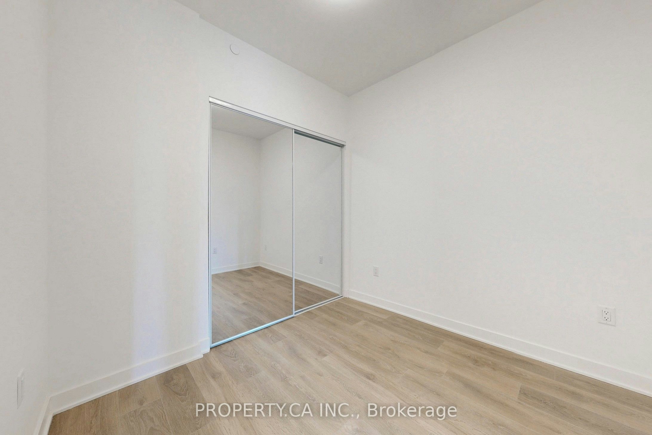 617-1185 Dupont Street, Toronto, ON, M6H 0G5 - 10