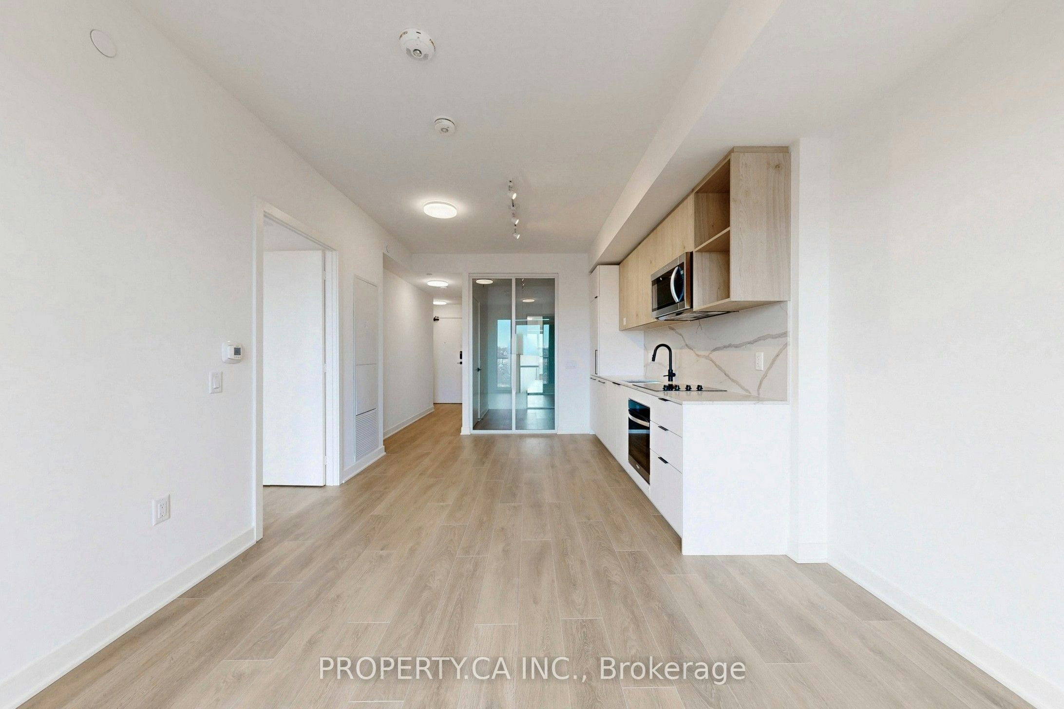617-1185 Dupont Street, Toronto, ON, M6H 0G5 - 5