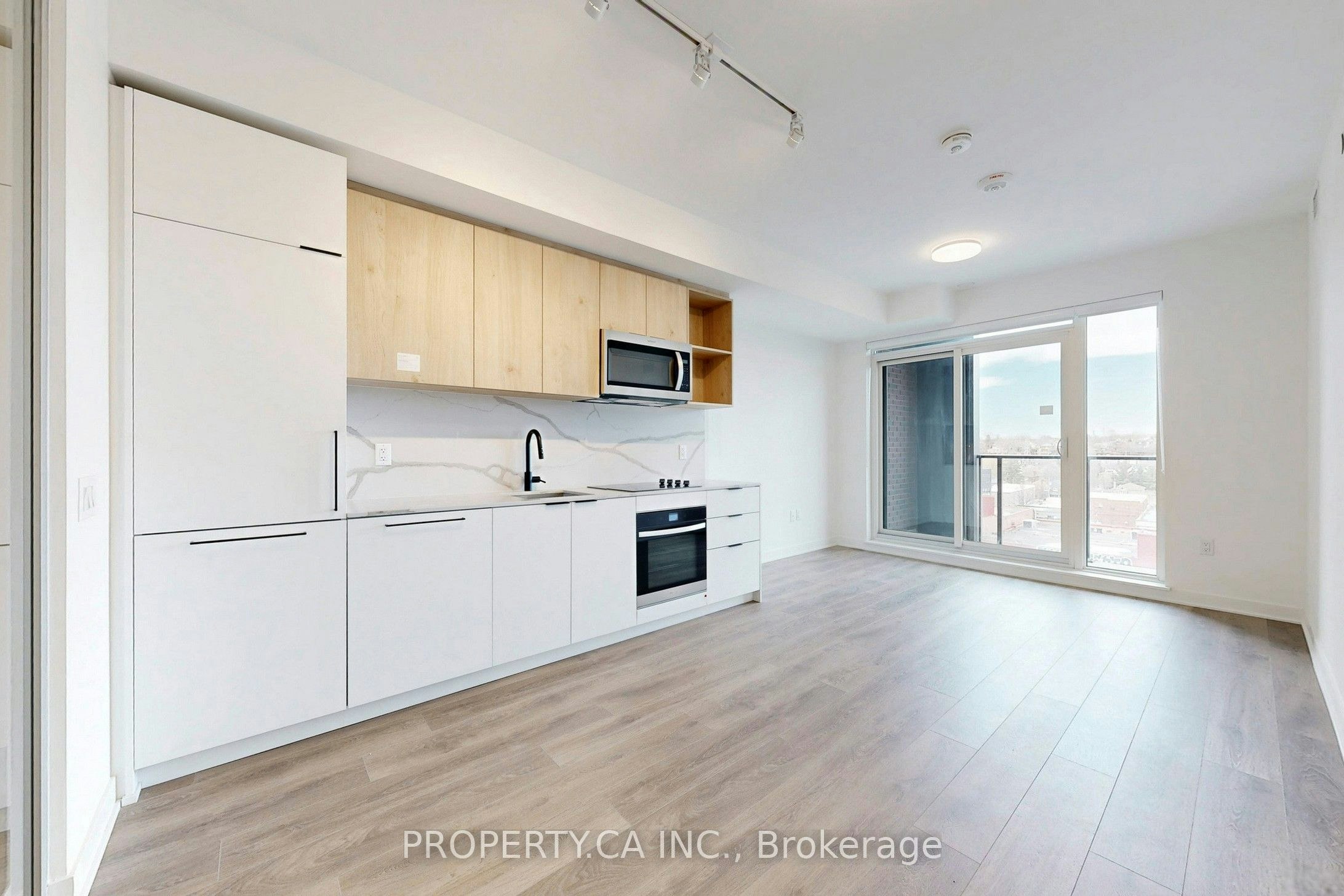617-1185 Dupont Street, Toronto, ON, M6H 0G5