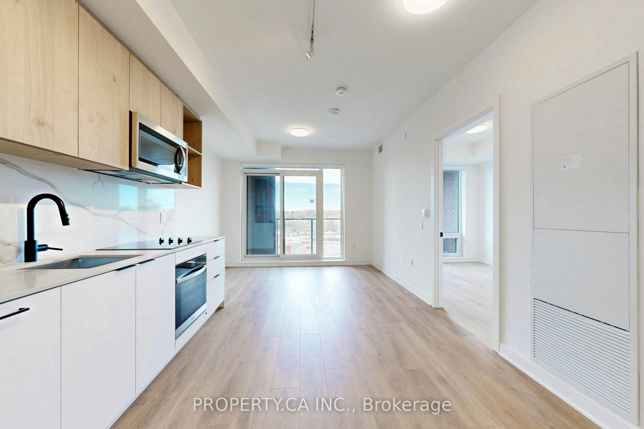 617-1185 Dupont Street, Toronto, ON, M6H 0G5 - 2