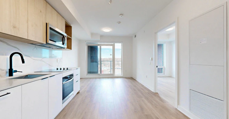 617-1185 Dupont Street, Toronto, ON, M6H 0G5 - 2