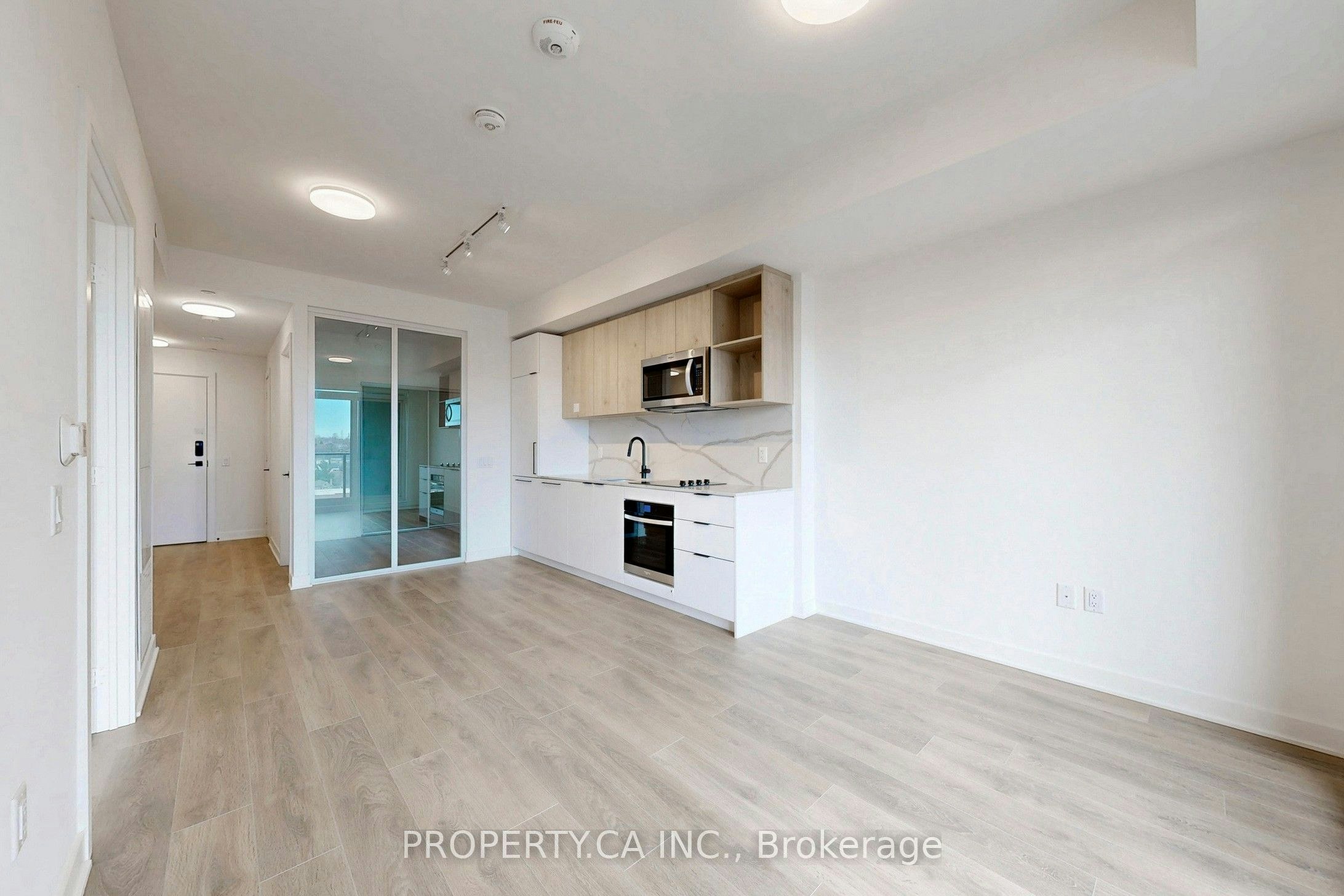 617-1185 Dupont Street, Toronto, ON, M6H 0G5 - 4