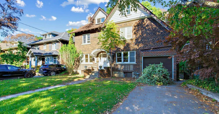 54 Baby Point Road, Toronto, ON, M6S 2G3