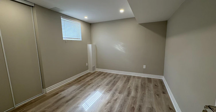 LOWER-60 Saint Hubert Drive, Brampton, ON, L6P 1Y5 - 5