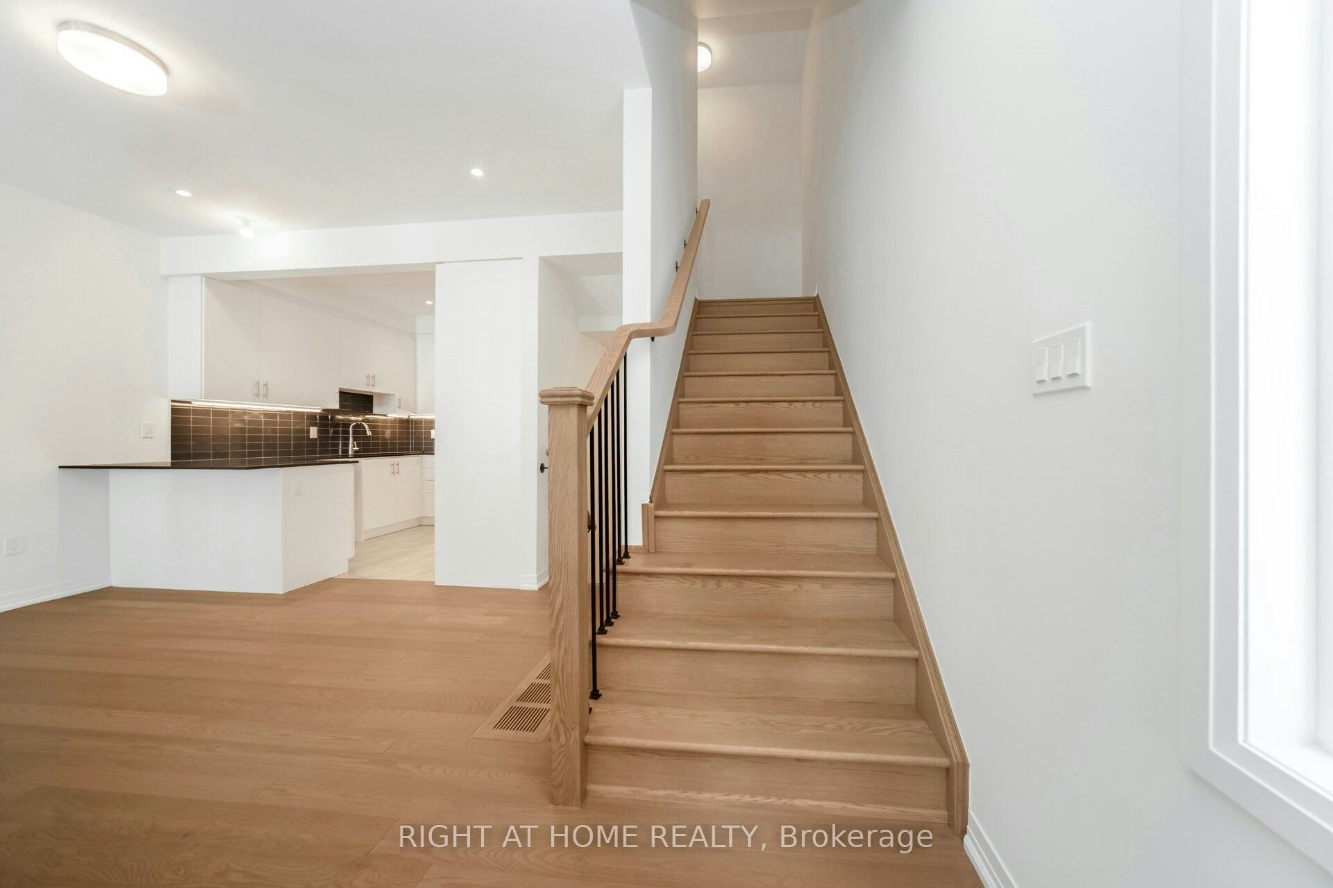 15 Kings Hill Drive, Brampton, ON, L7A 0B8 - 13