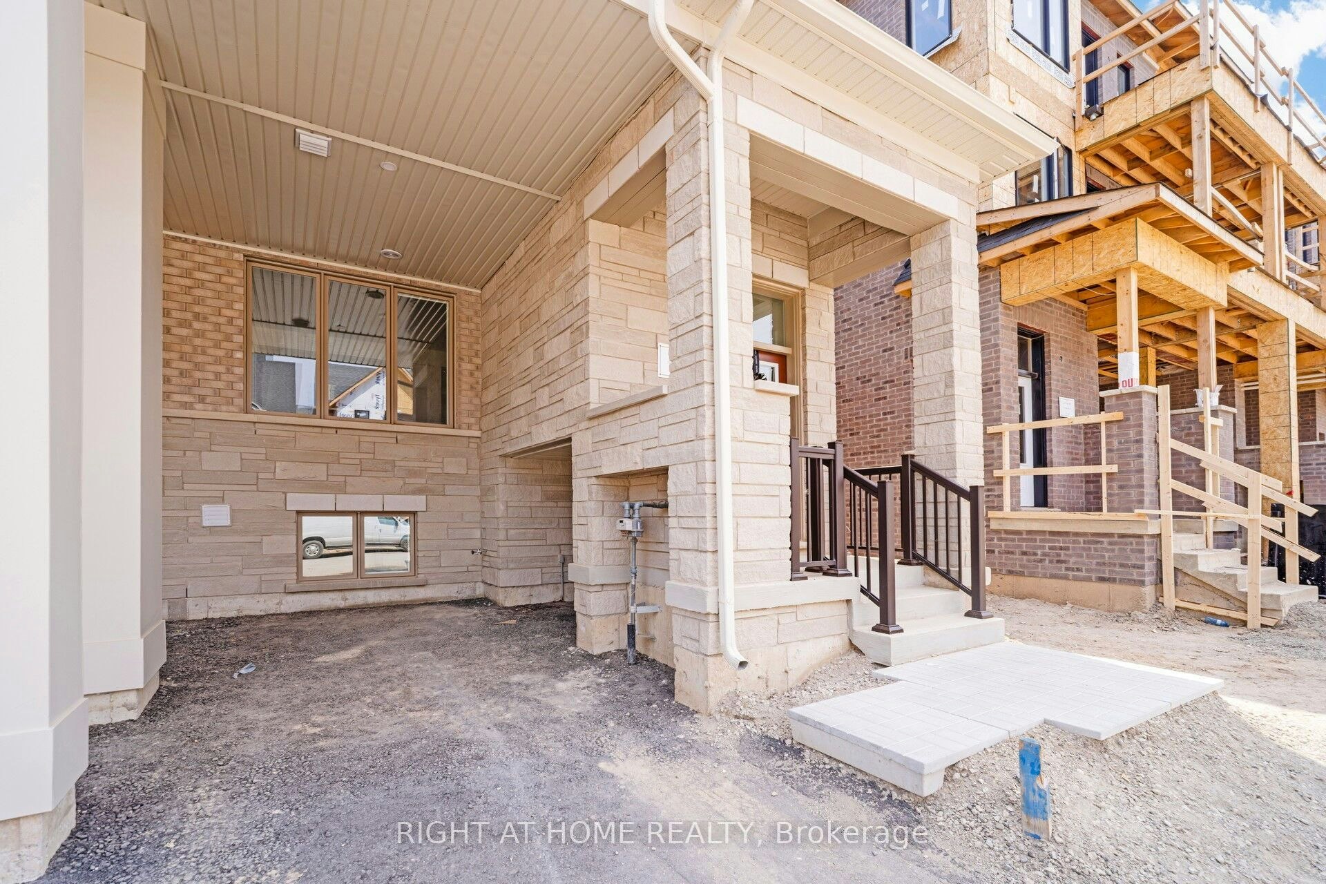 15 Kings Hill Drive, Brampton, ON, L7A 0B8 - 4