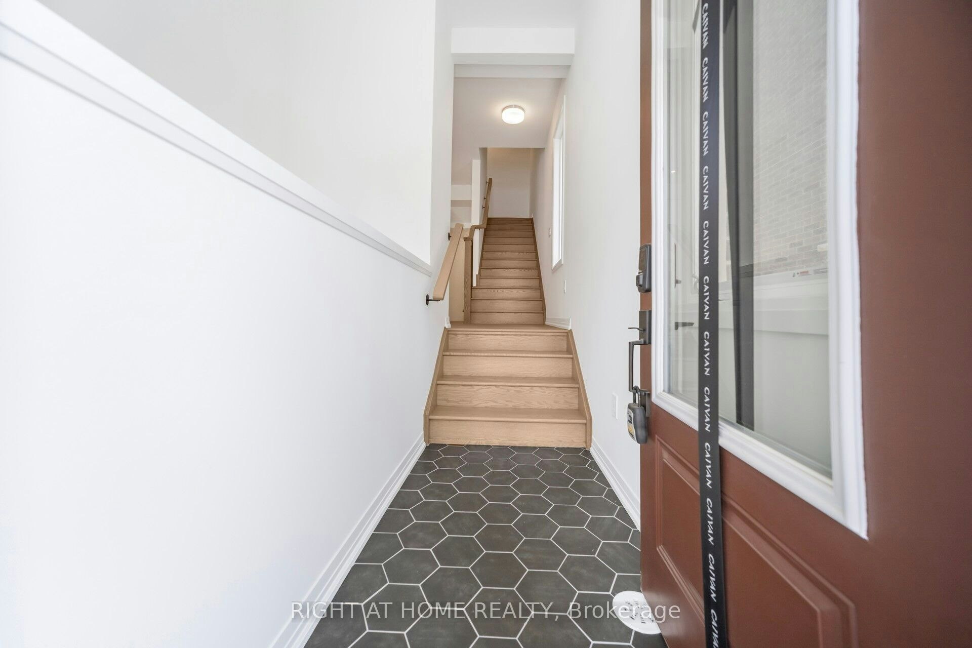 15 Kings Hill Drive, Brampton, ON, L7A 0B8 - 6