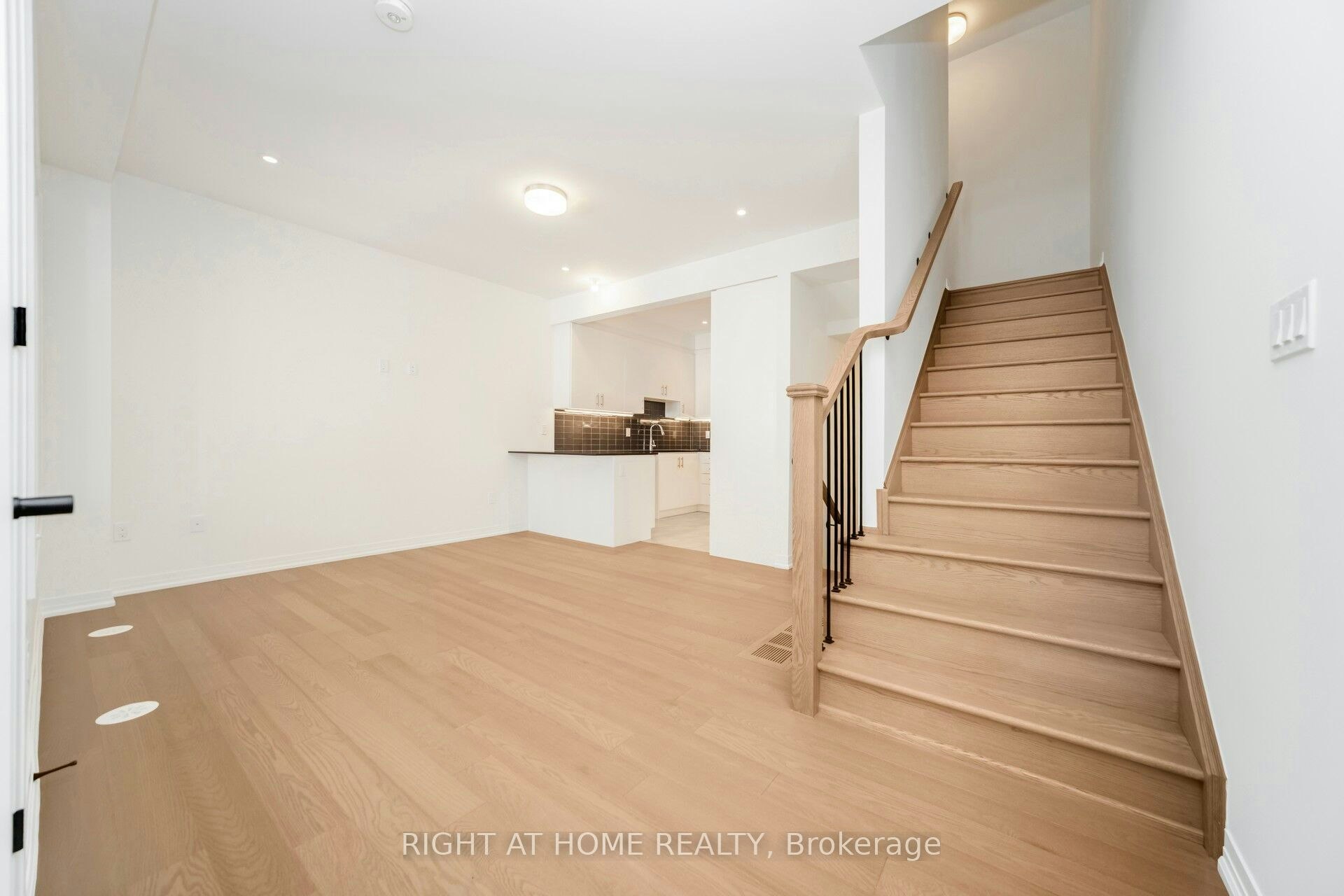 15 Kings Hill Drive, Brampton, ON, L7A 0B8 - 7