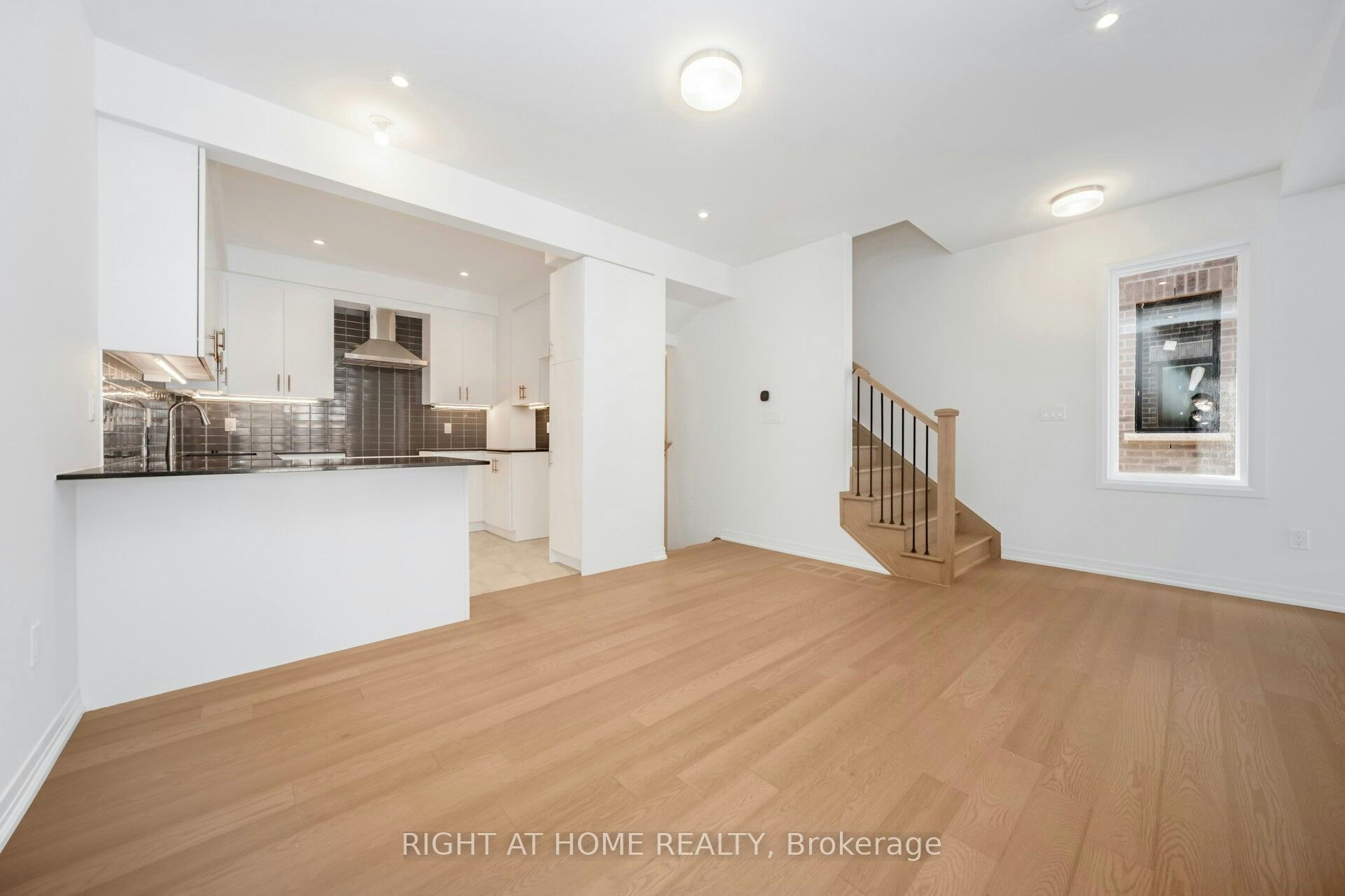 15 Kings Hill Drive, Brampton, ON, L7A 0B8 - 9