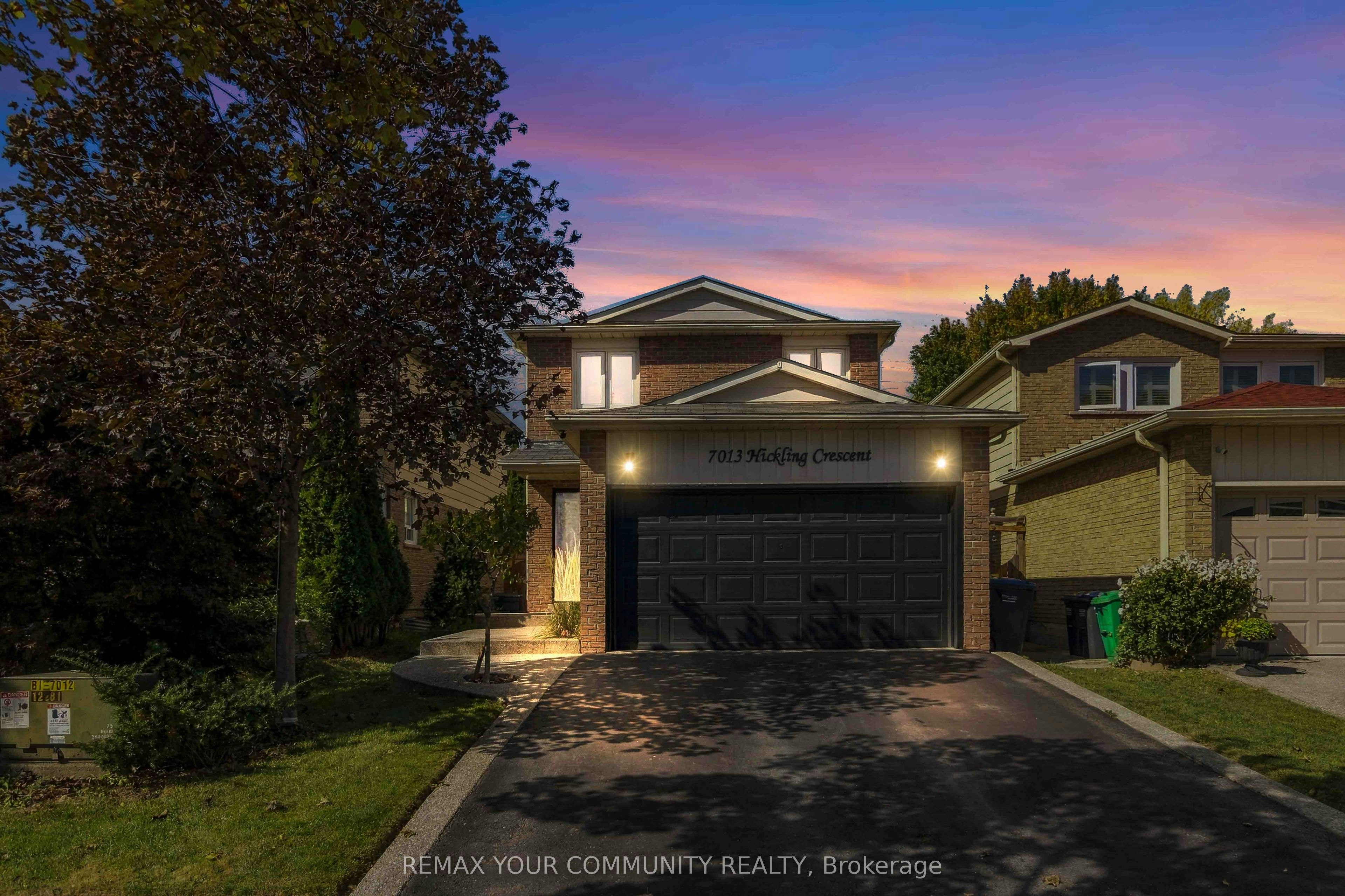7013 Hickling Crescent, Mississauga, ON, L5N 5A6