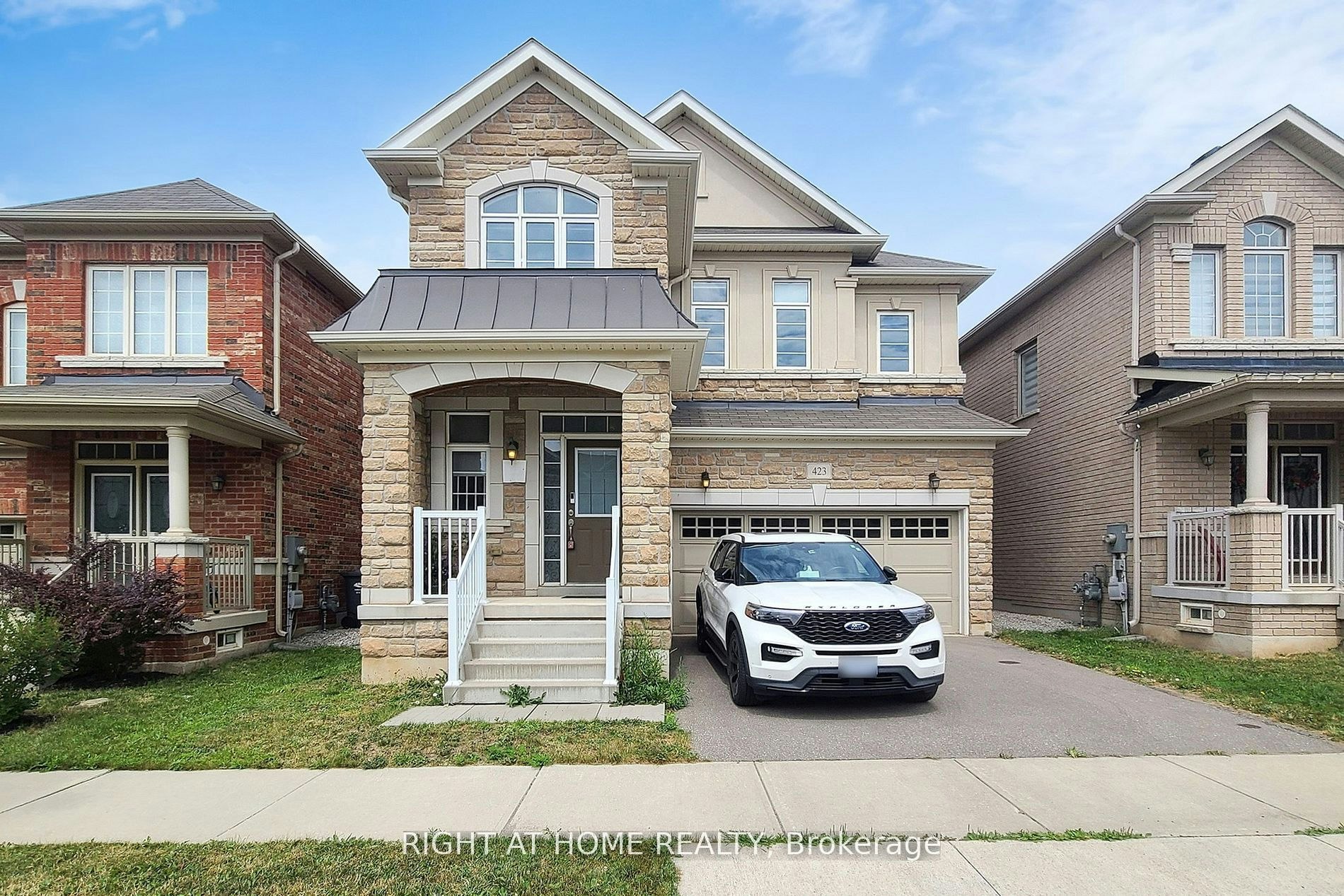 423 Grindstone Trail, Oakville, ON, L6H 0S1
