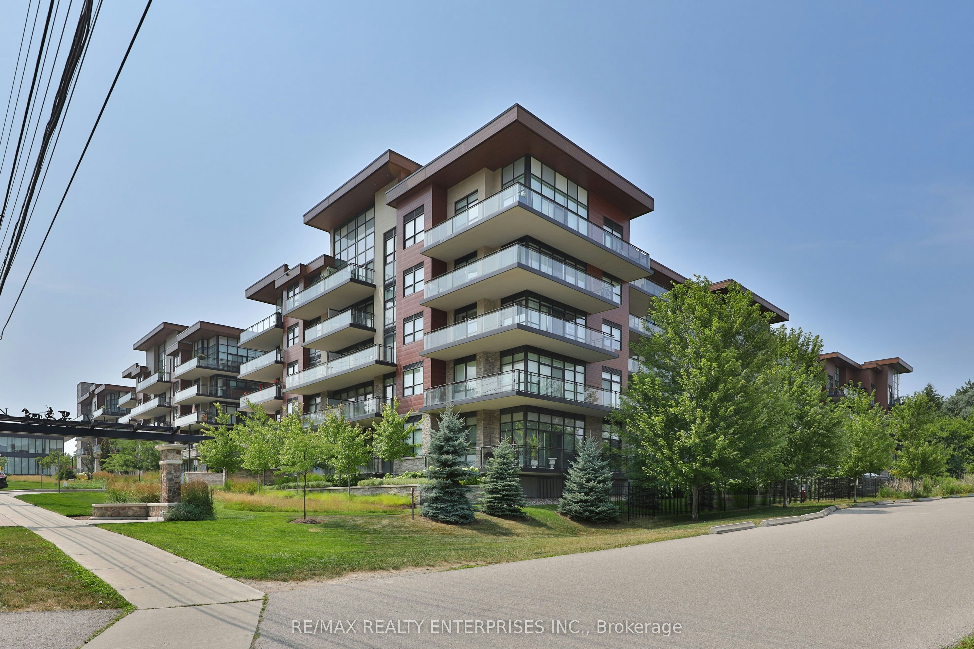 GR17-1575 Lakeshore Road W, Mississauga, ON, L5J 0B1