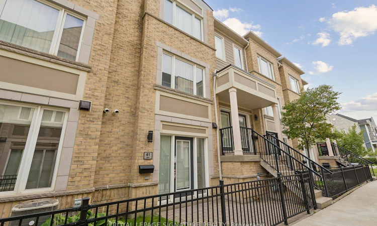 41-5035 Oscar Peterson Boulevard