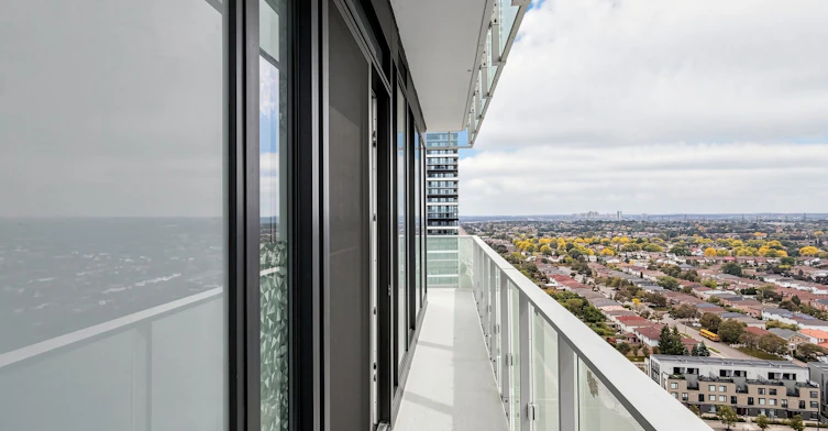 1809-3900 Confederation Parkway, Mississauga, ON, L5B 0M3 - 29