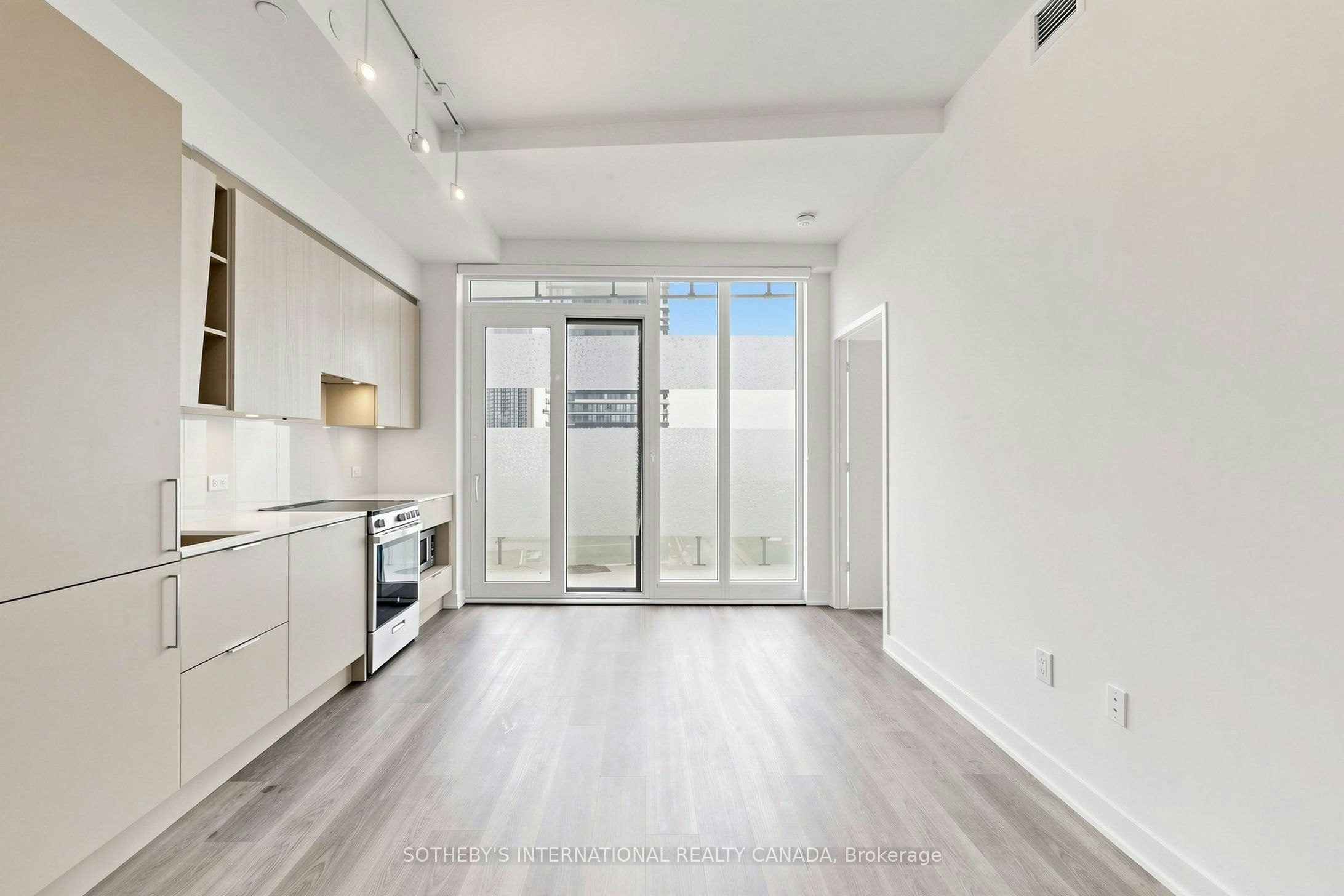 1809-3900 Confederation Parkway, Mississauga, ON, L5B 0M3 - 3