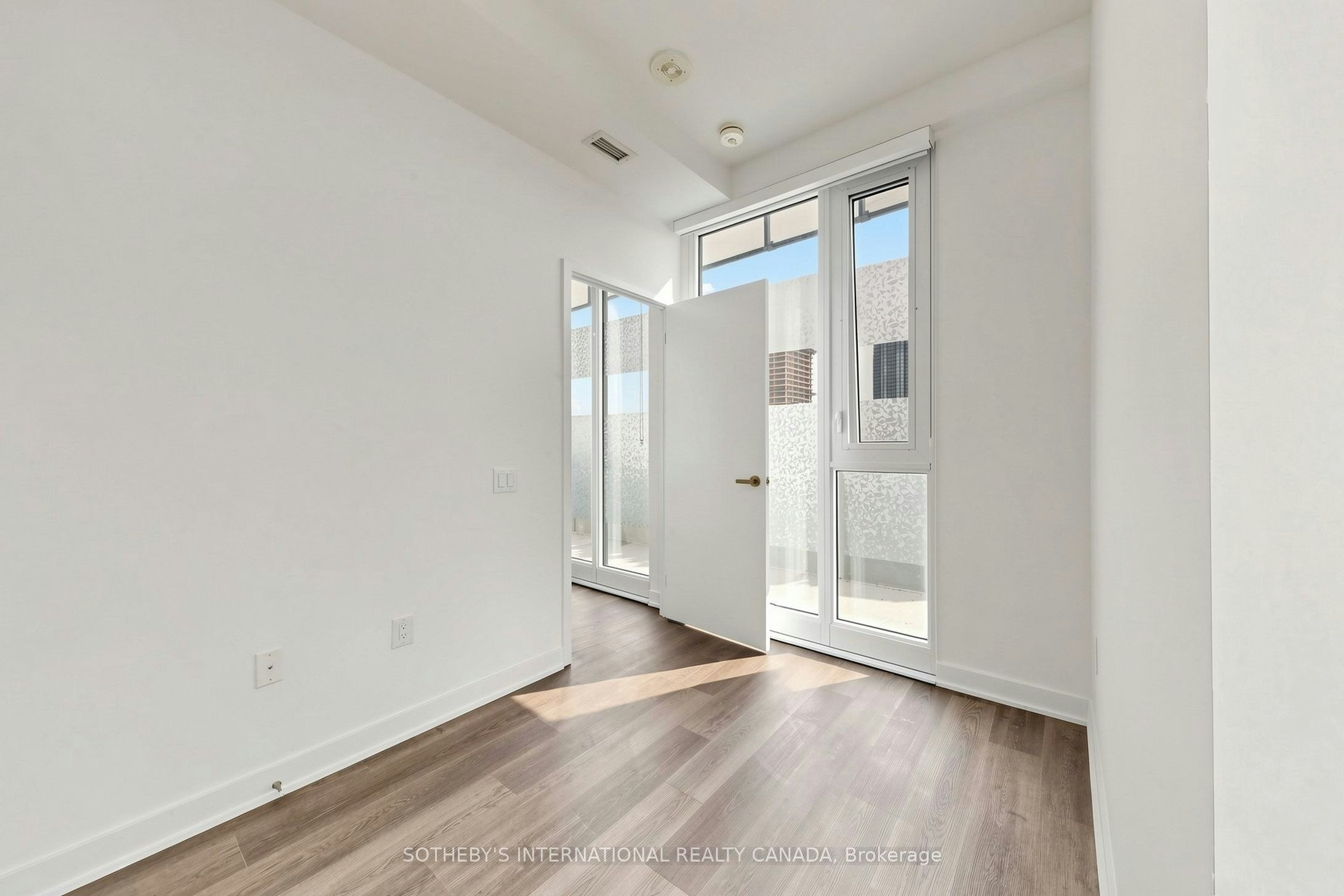 1809-3900 Confederation Parkway, Mississauga, ON, L5B 0M3 - 15