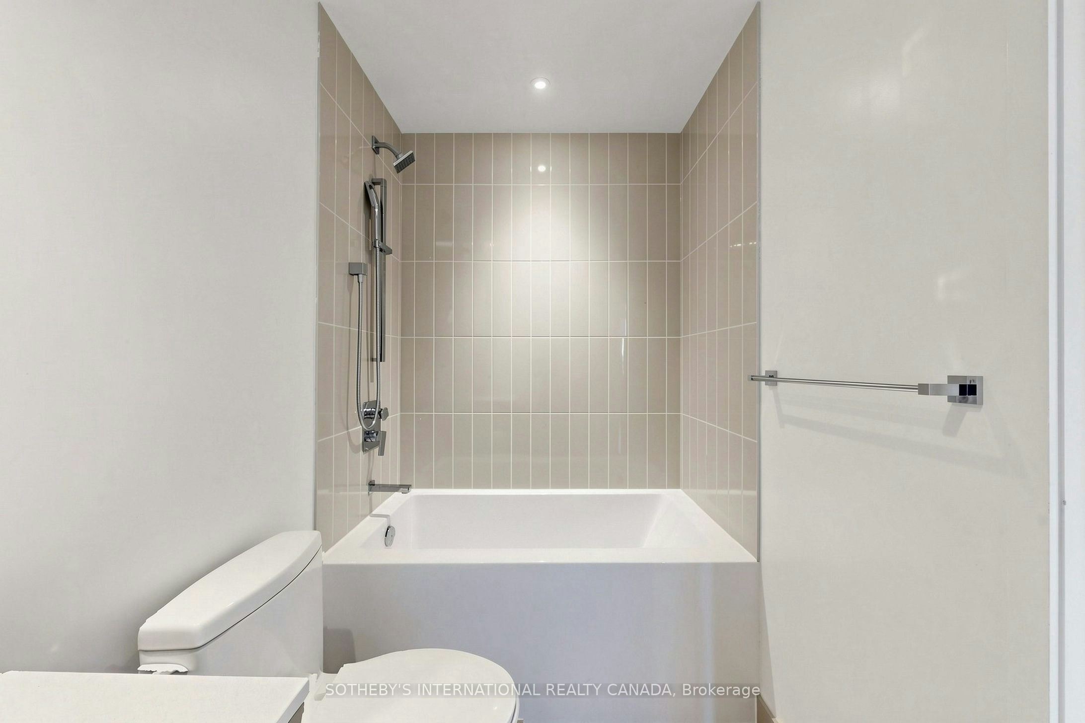 1809-3900 Confederation Parkway, Mississauga, ON, L5B 0M3 - 21