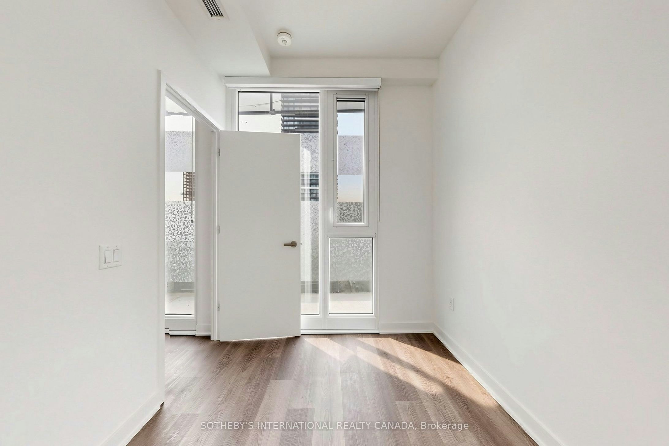 1809-3900 Confederation Parkway, Mississauga, ON, L5B 0M3 - 14