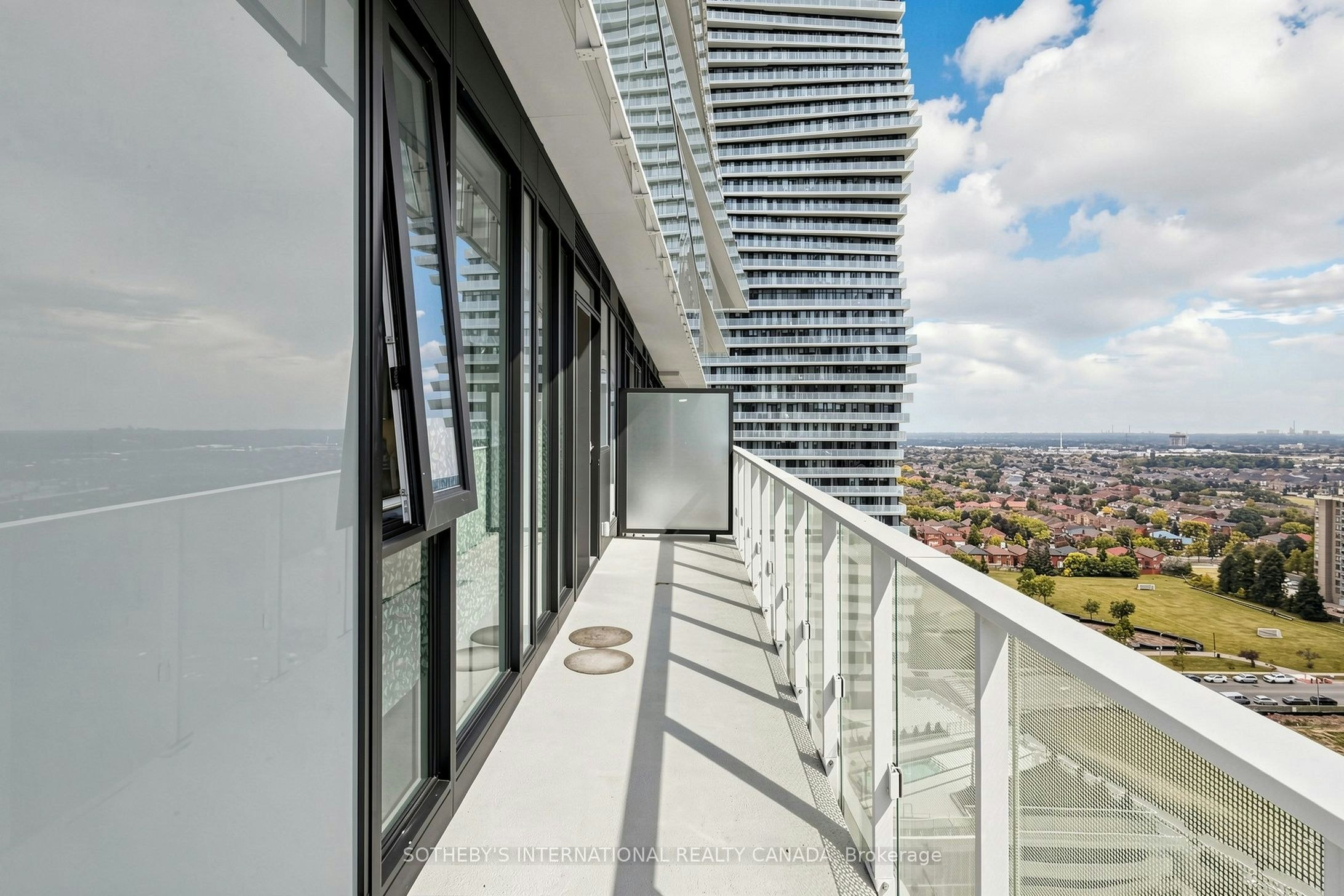 1809-3900 Confederation Parkway, Mississauga, ON, L5B 0M3 - 31