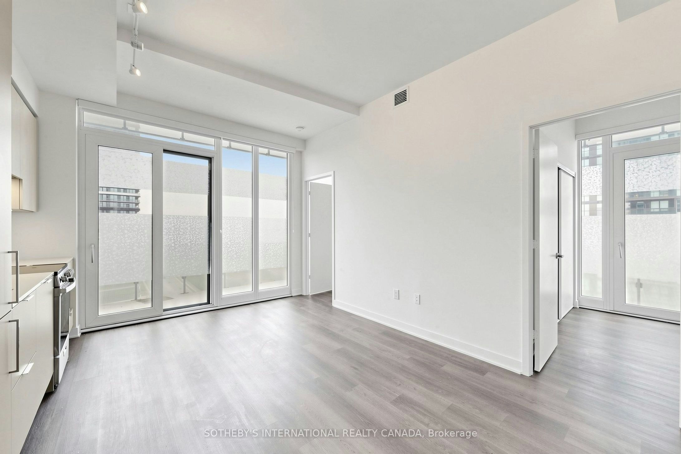 1809-3900 Confederation Parkway, Mississauga, ON, L5B 0M3 - 4