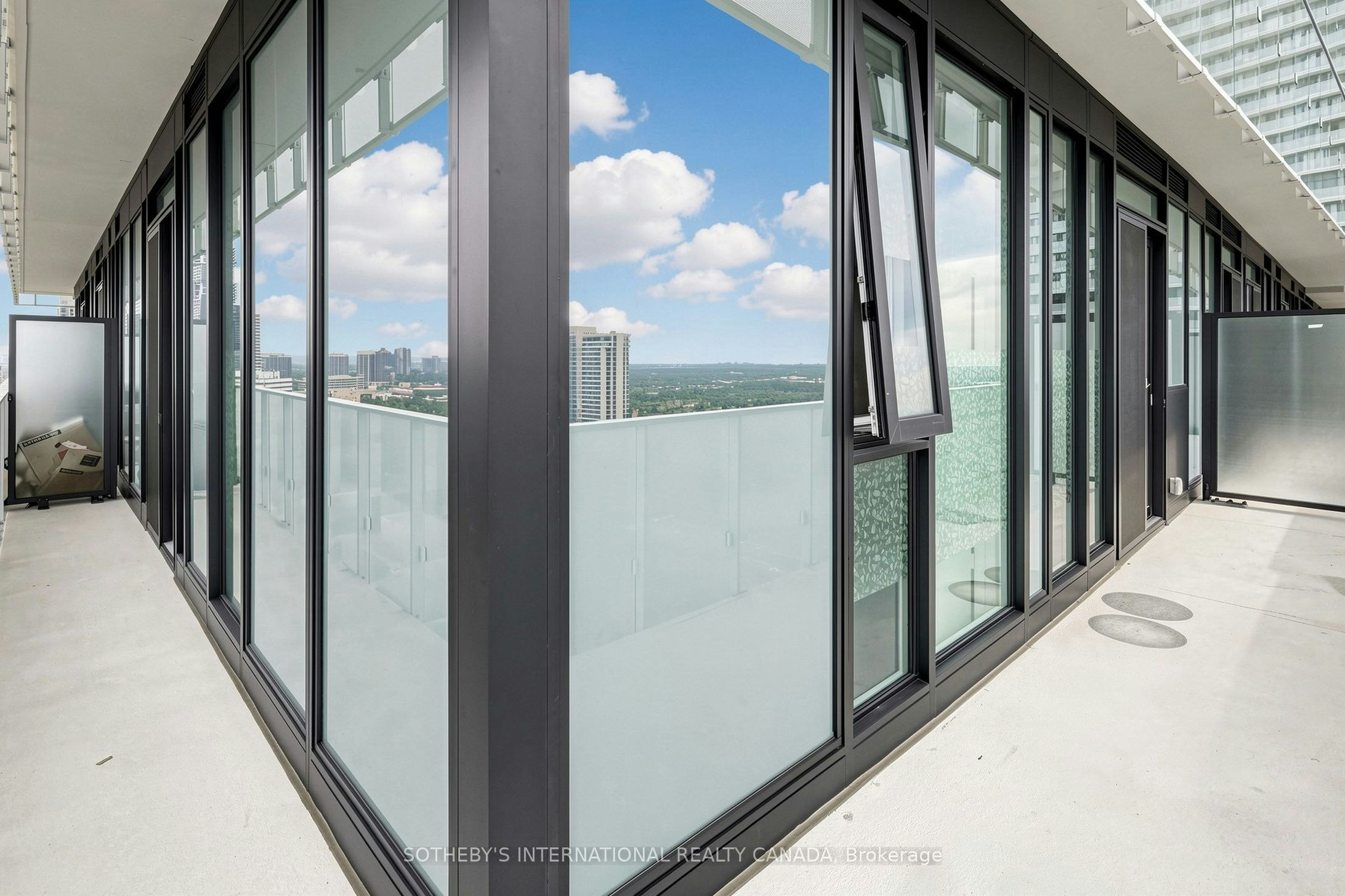 1809-3900 Confederation Parkway, Mississauga, ON, L5B 0M3 - 30