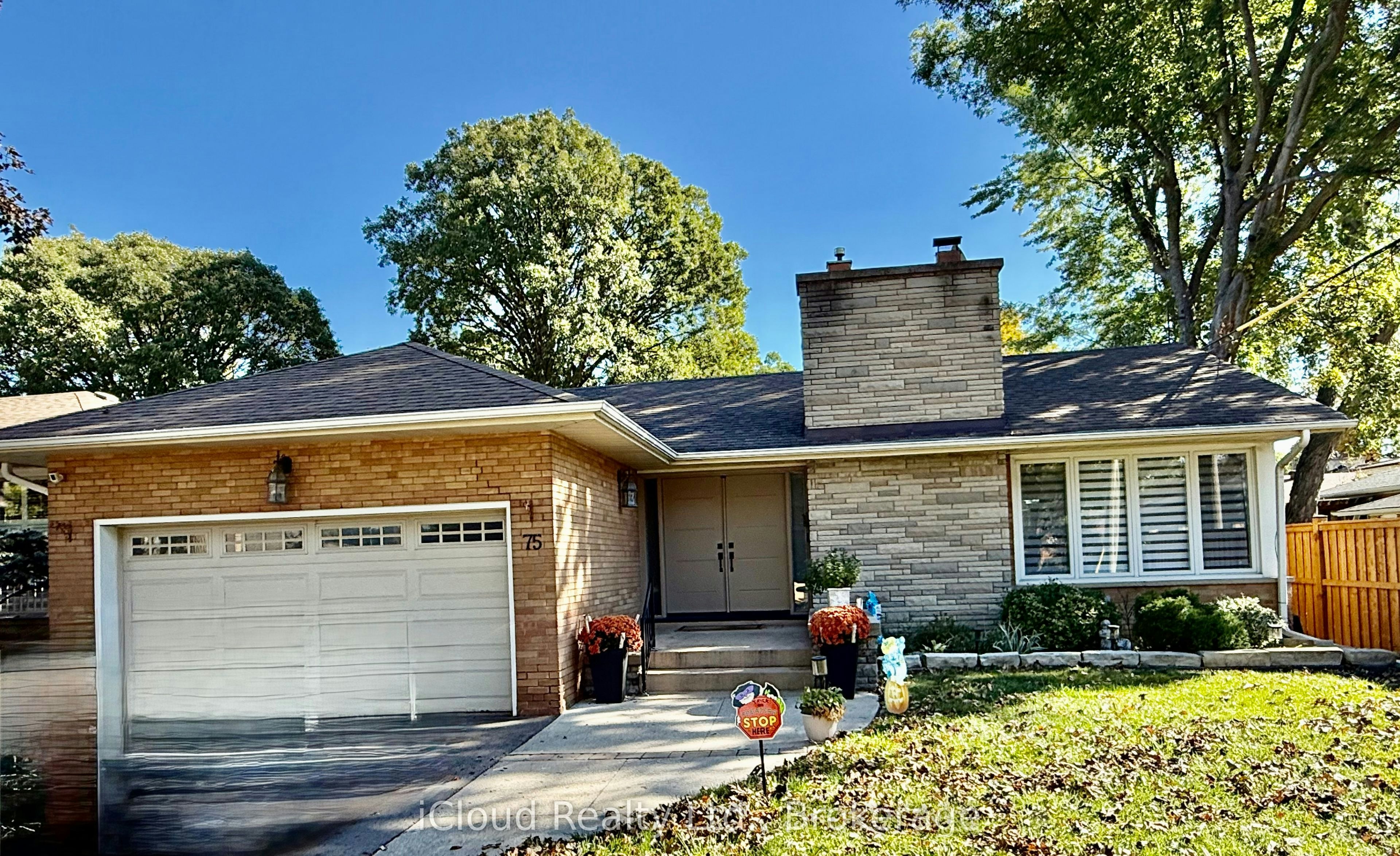 75 Walwyn Avenue, Toronto, ON, M9N 3H9