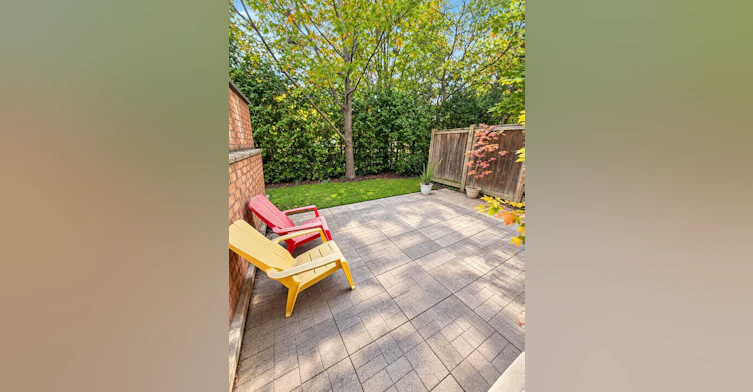24-230 Paisley Boulevard W, Mississauga, ON, L5B 0C5 - 24