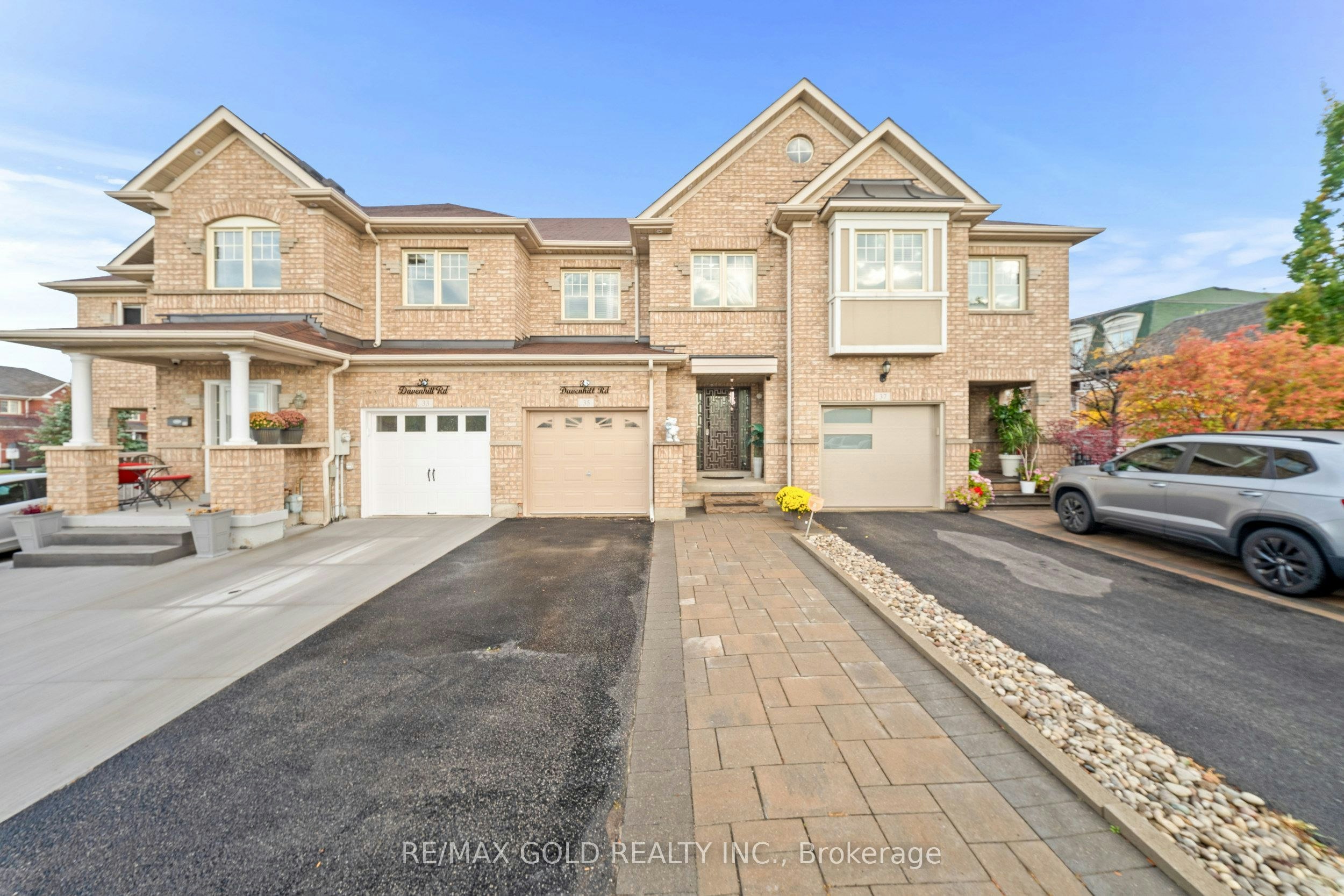 35 Davenhill Road, Brampton, ON, L6P 3E1