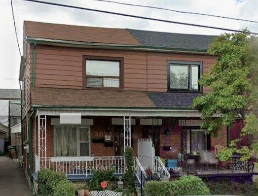 131 Kane Avenue, Toronto, ON, M6M 3N1